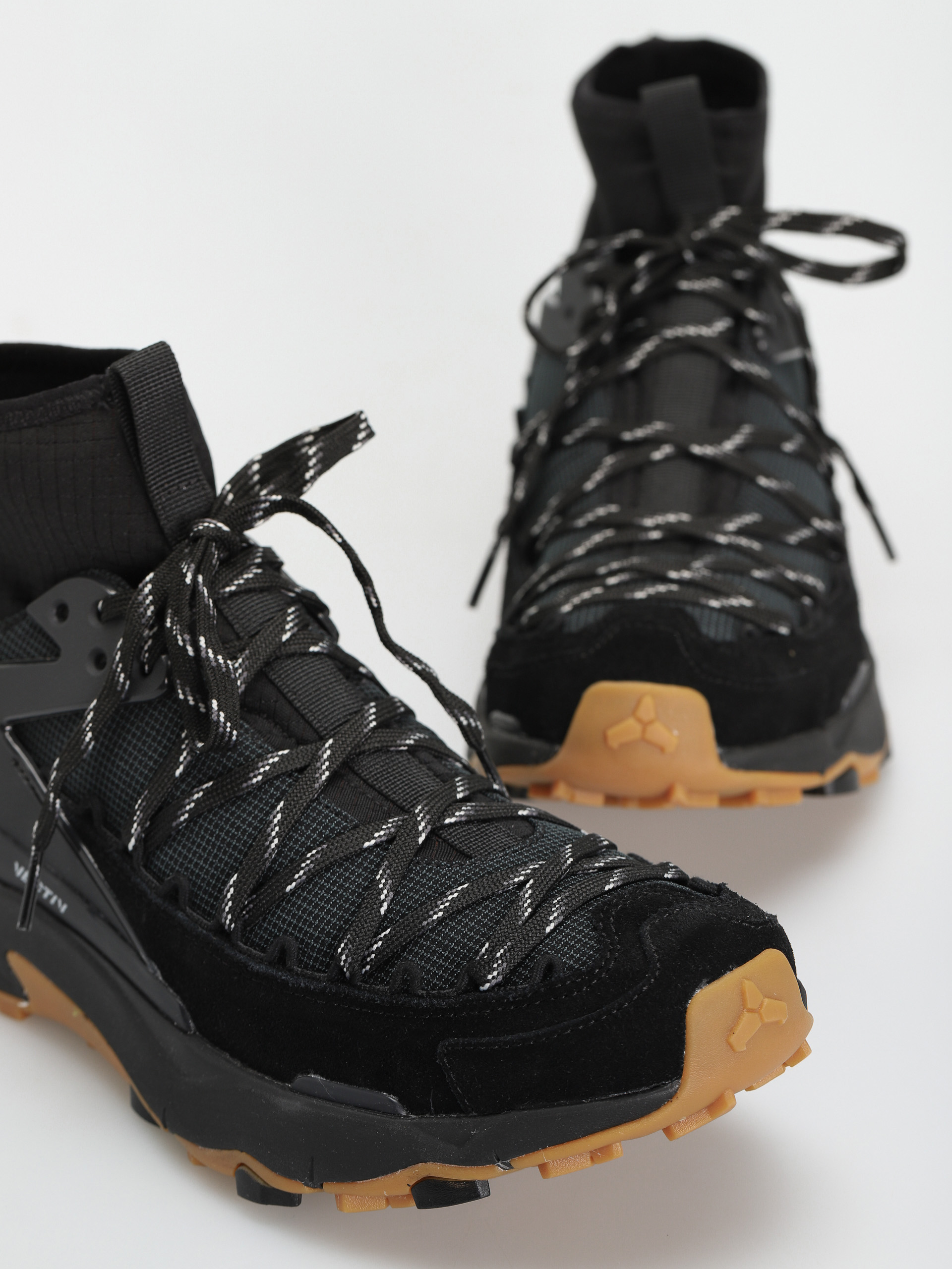 Boty The North Face Vectiv Taraval Peak (tnf black/asphalt grey)