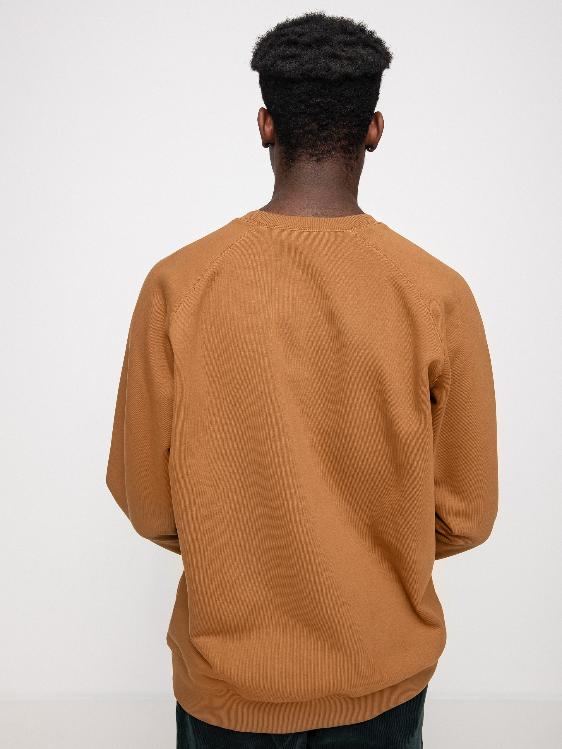 Mikina Carhartt WIP Chase (hamilton brown/gold)