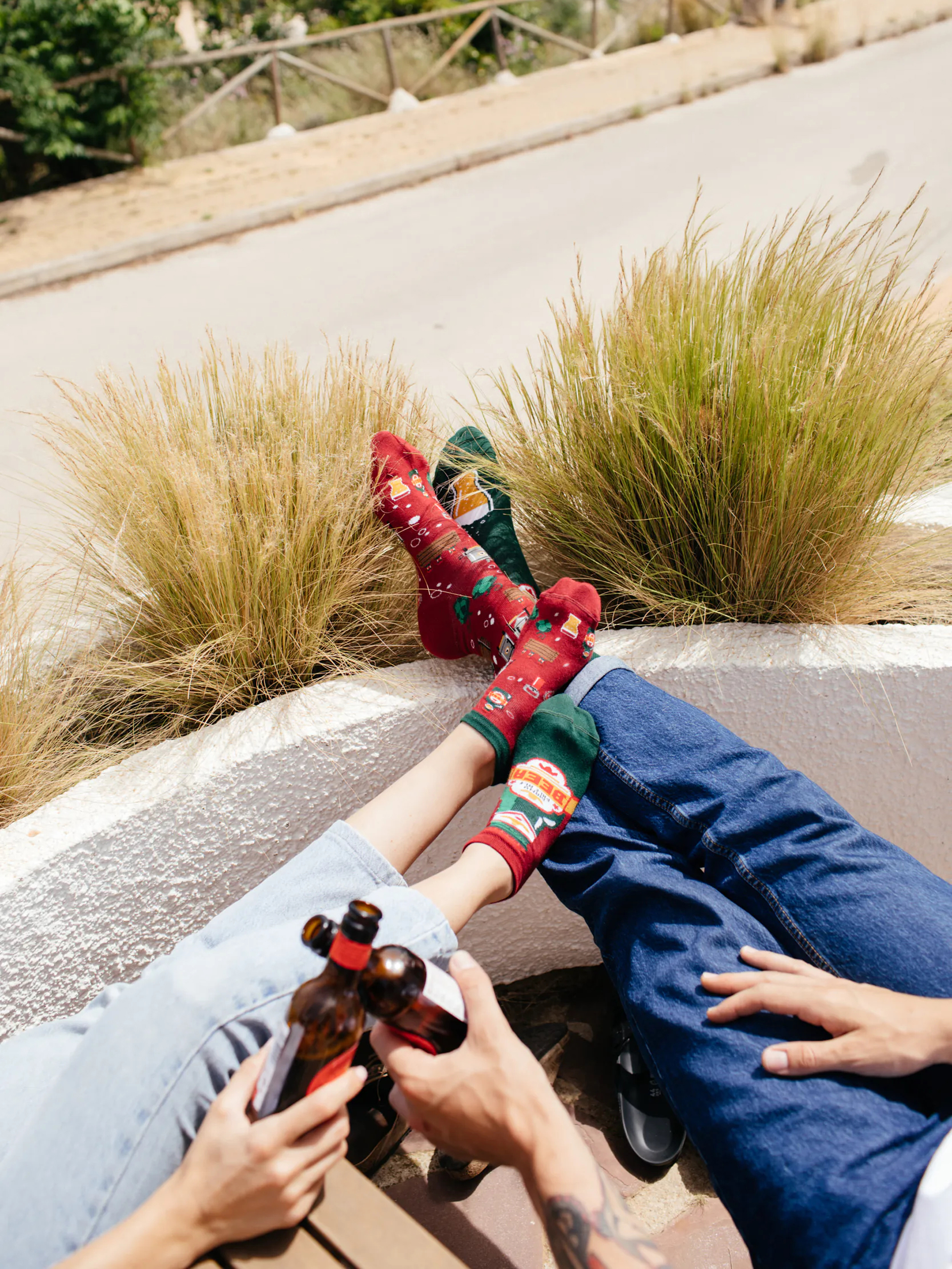 Ponožky Many Mornings Many Pale Ale (burgundy/green)