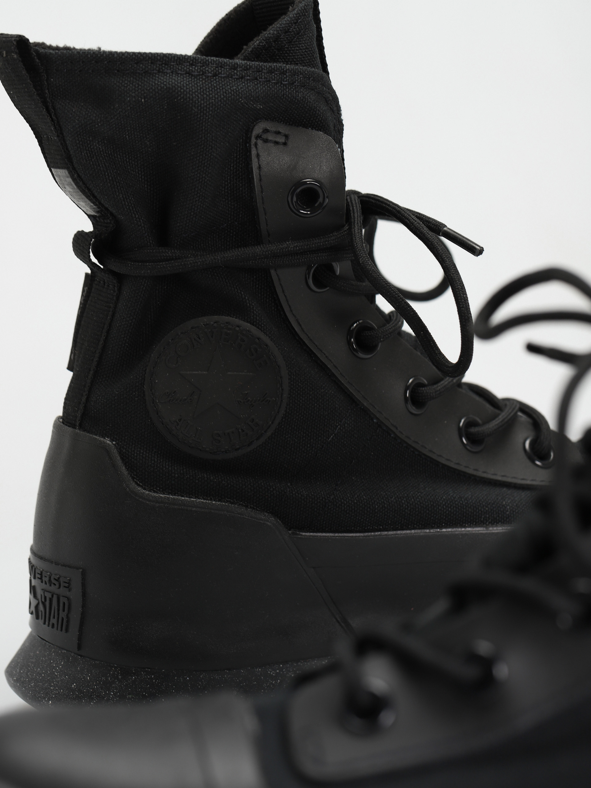 Boty Converse Chuck Taylor All Star Lugged 2.0 Cc X-Hi (black/black)