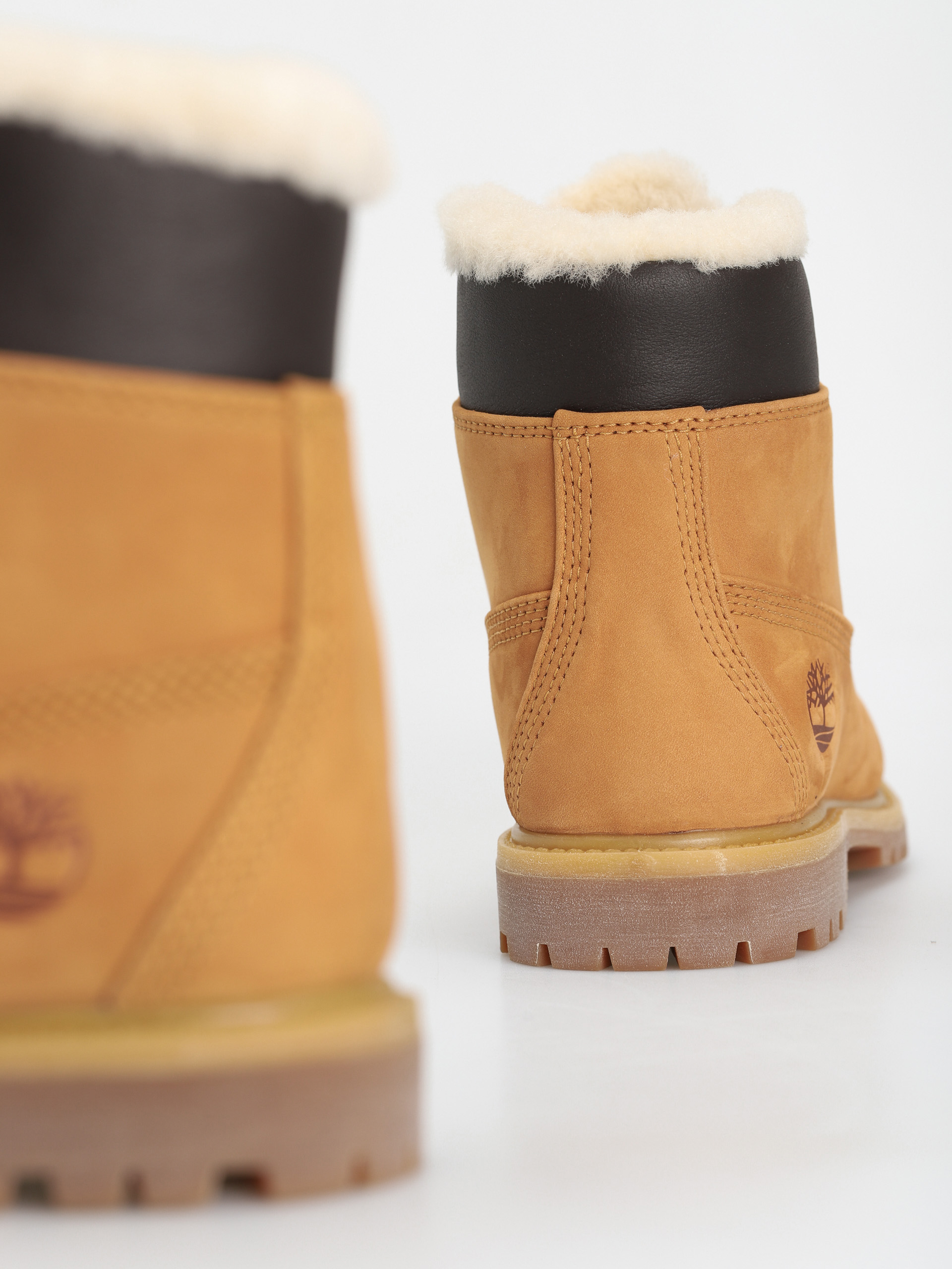 Boty Timberland 6In Premium Shearling Wmn (wheat nubuck)