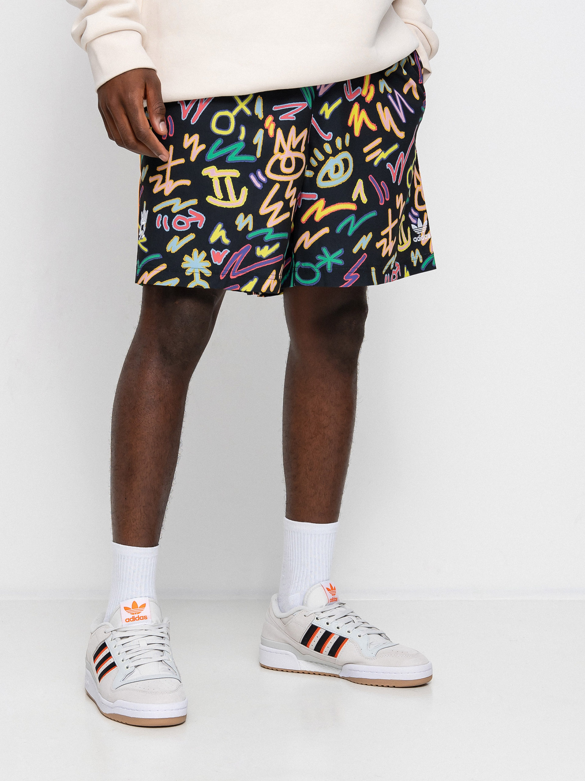 Kraťasy adidas Originals Loveuni Aop (multco)