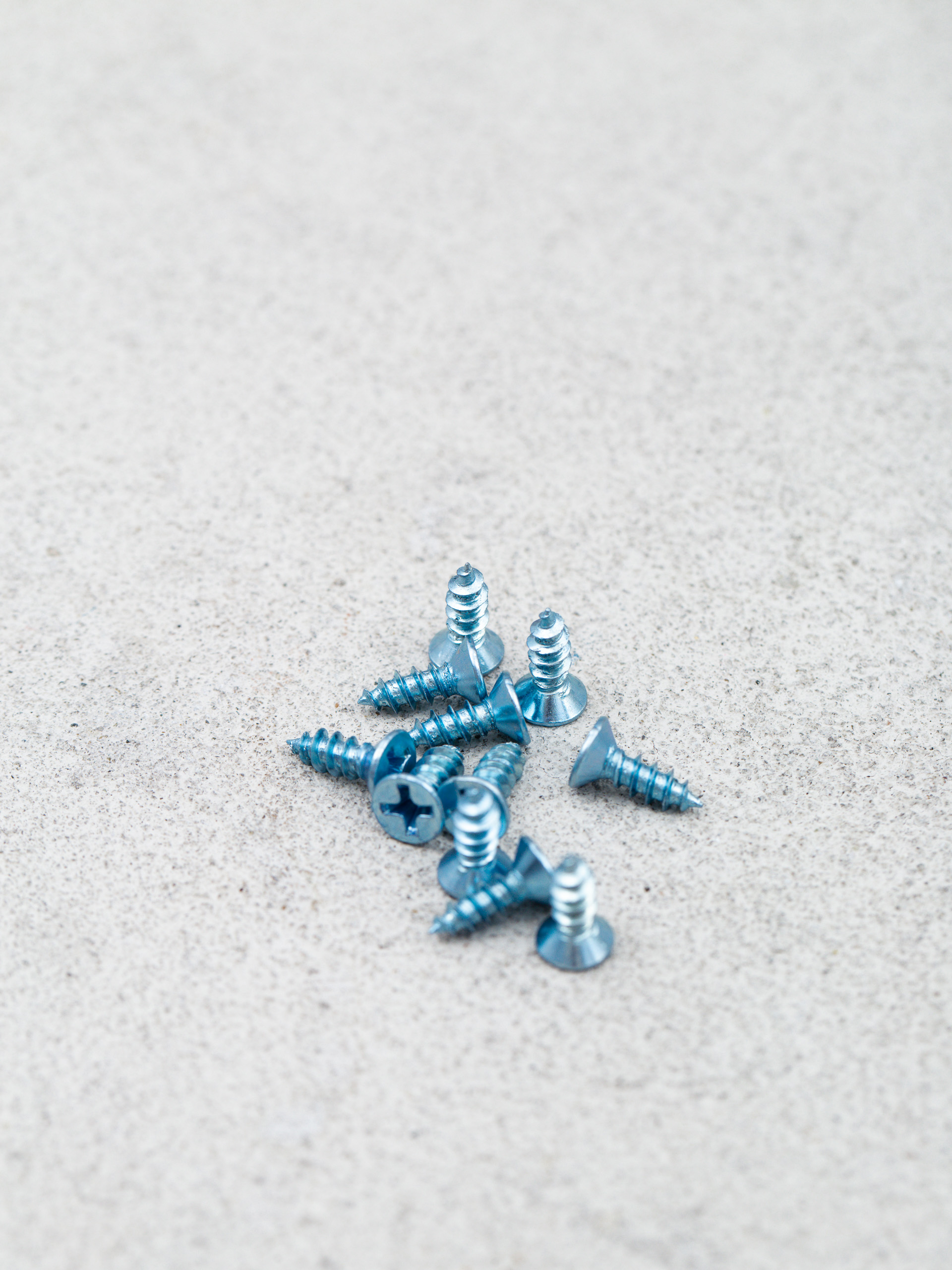 Railsy Pig Railsy Rails (red curb)