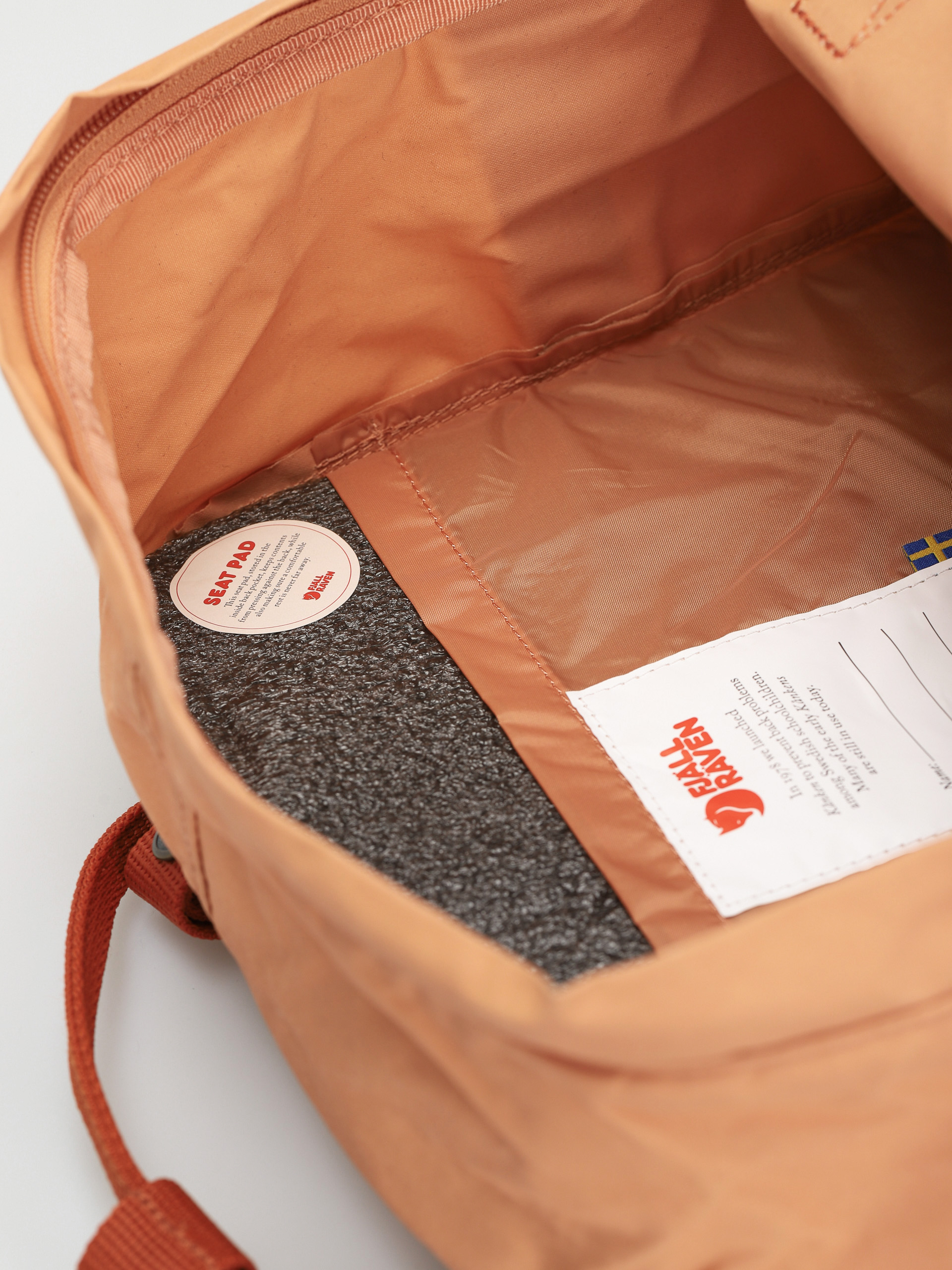 Batoh Fjallraven Kanken (peach sand/terracotta brown)
