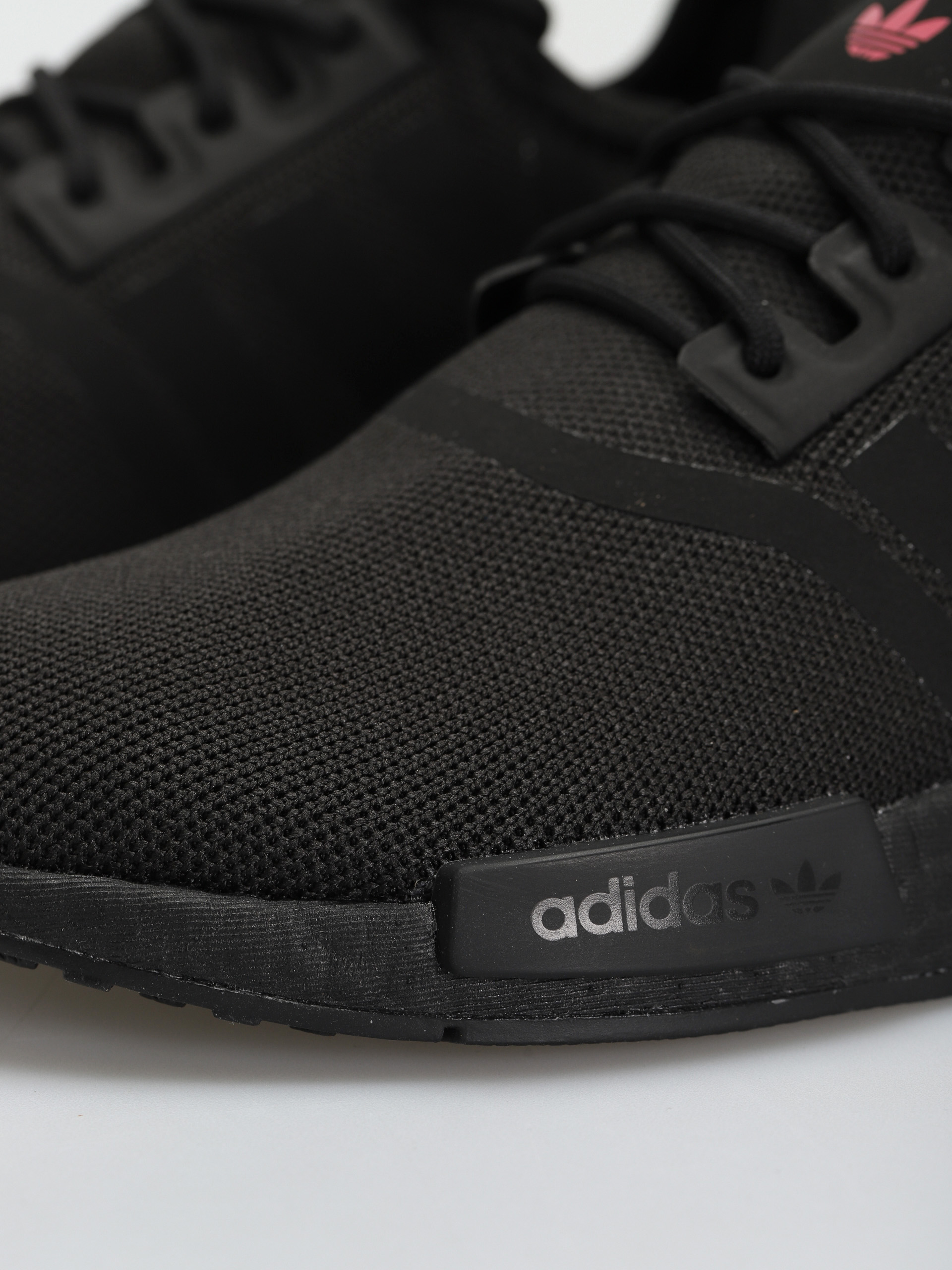 Boty adidas Originals Nmd R1 Primeblue Wmn (cblack/cblack/sopink)