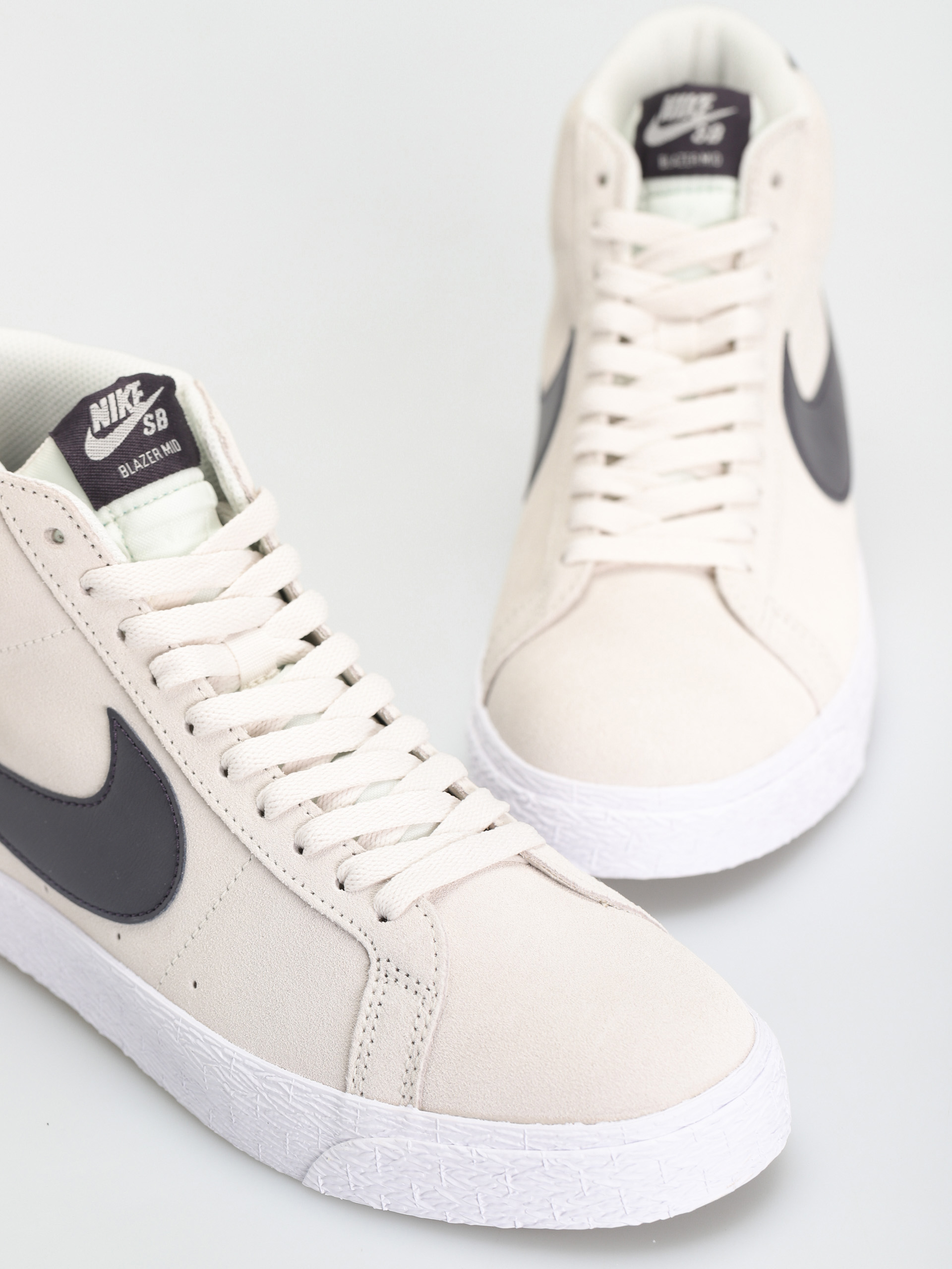 Boty Nike SB Zoom Blazer Mid (phantom/cave purple phantom white)