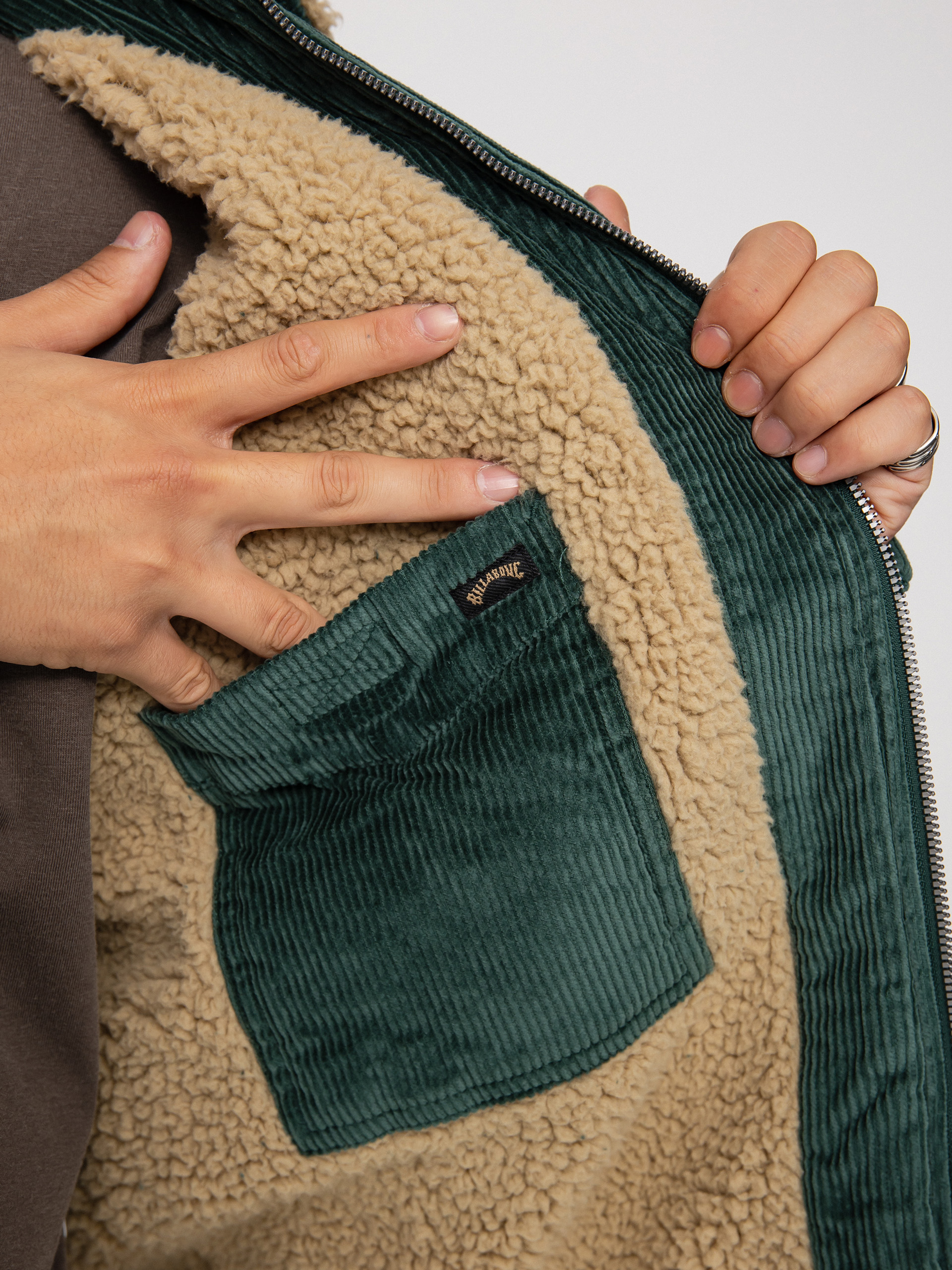 Bunda Billabong Barlow Sherpa Cord (cypres)