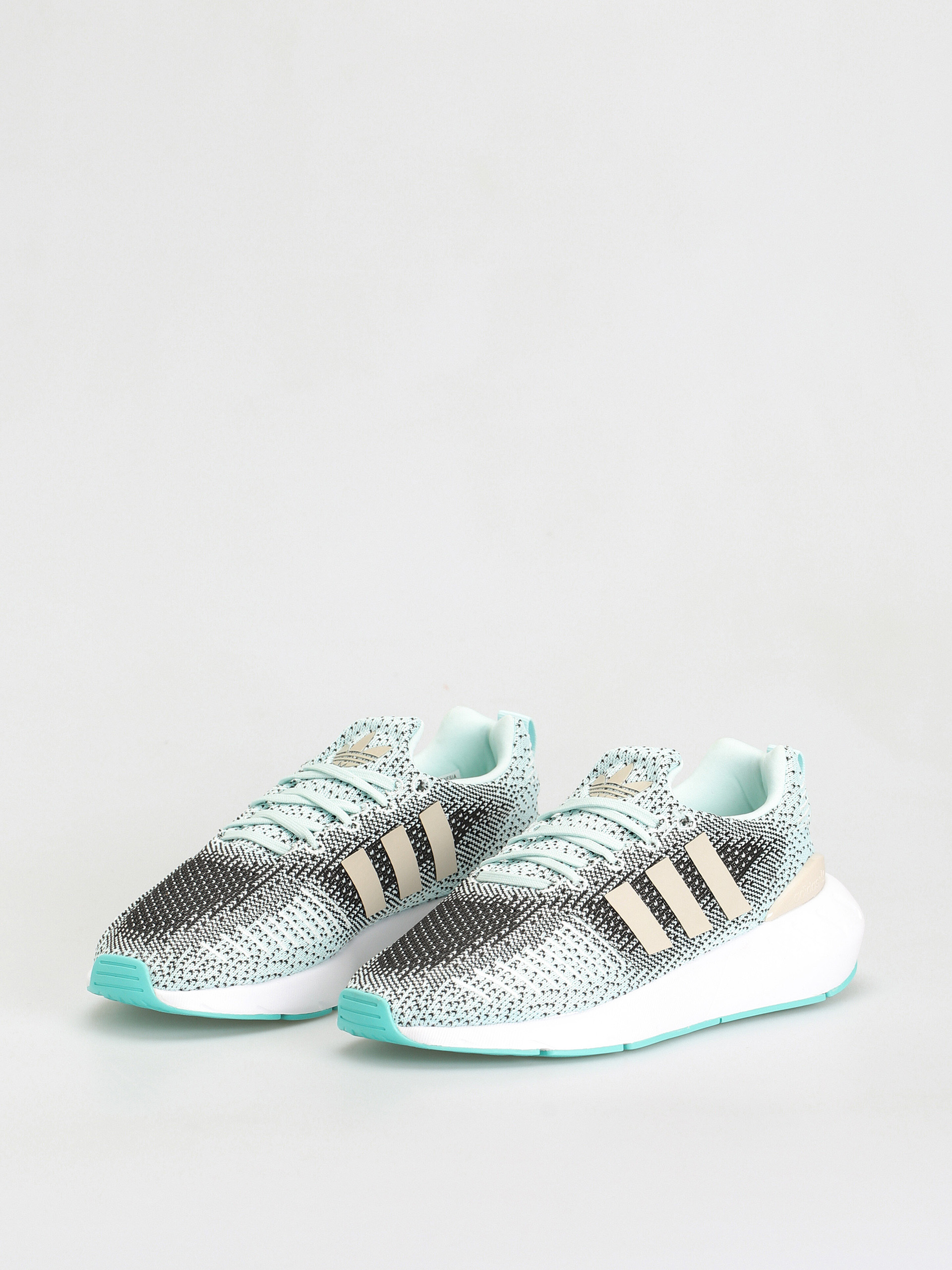 Boty adidas Originals Swift Run 22 W Wmn (halmin/alumin/minrus)