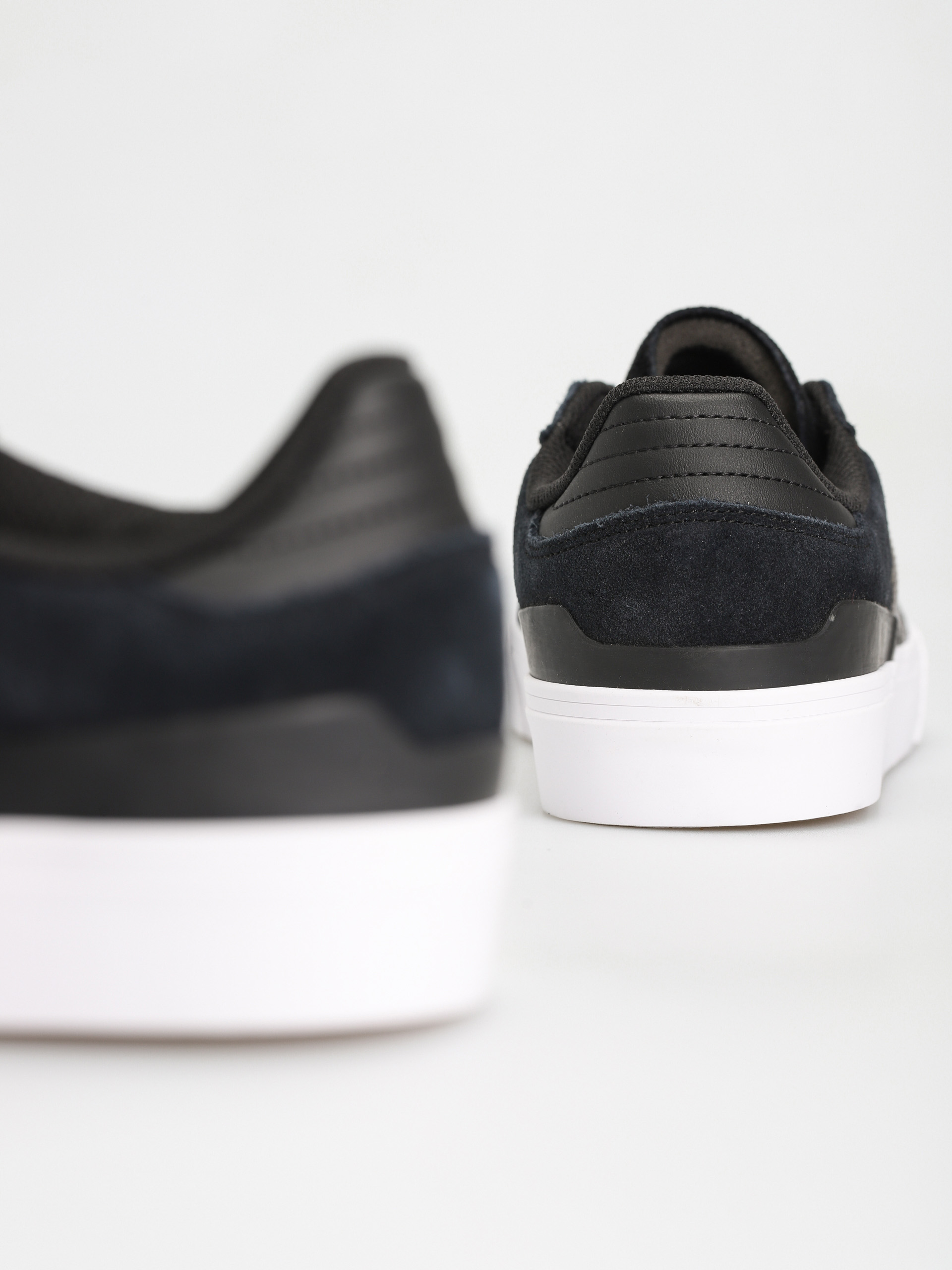 Boty adidas Busenitz Vulc II (cblack/grethr/ftwwht)