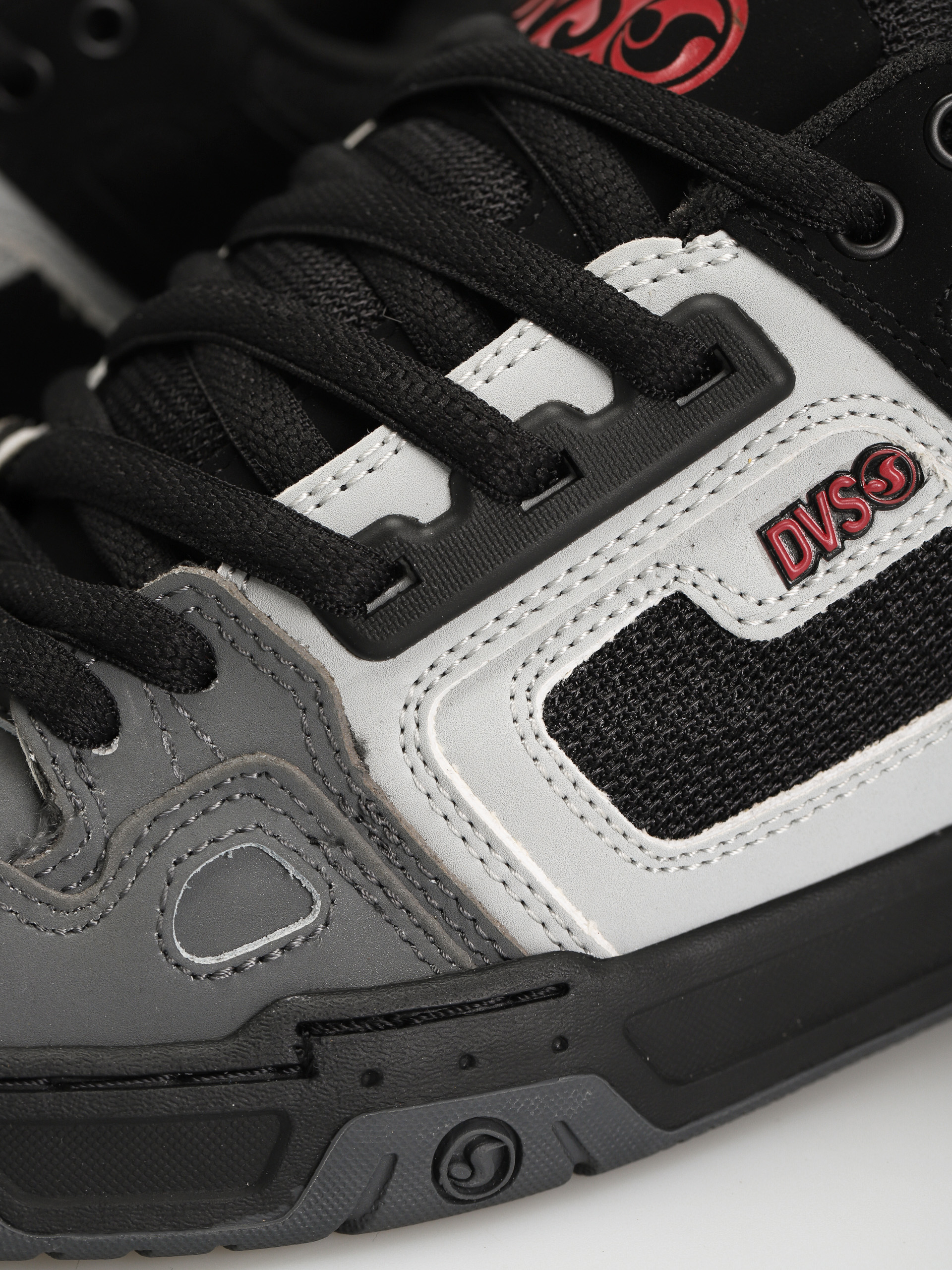 Boty DVS Comanche (black gray red nubuck)