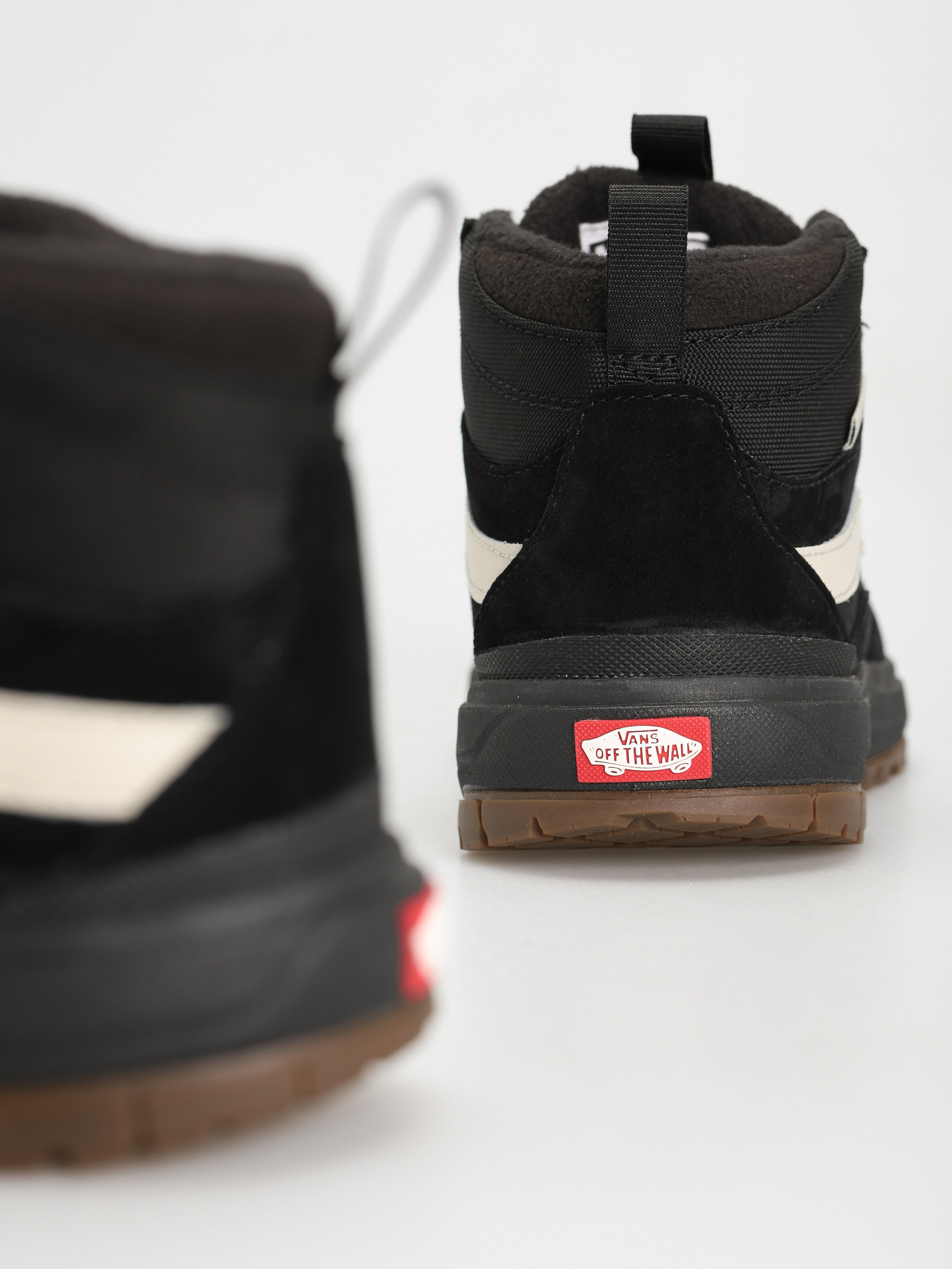 Boty Vans Ultrarange Exo Hi MTE 1 (black/classic gum)