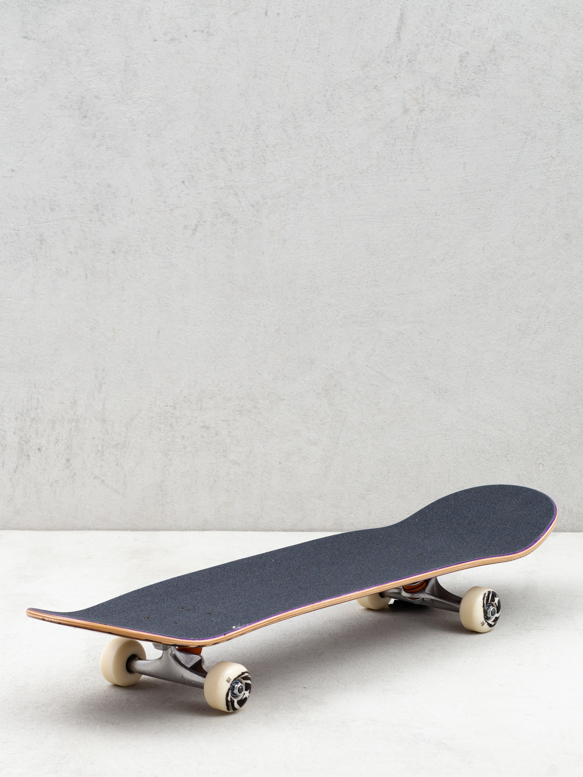 Skateboard Foundation Flower Doll (brown)