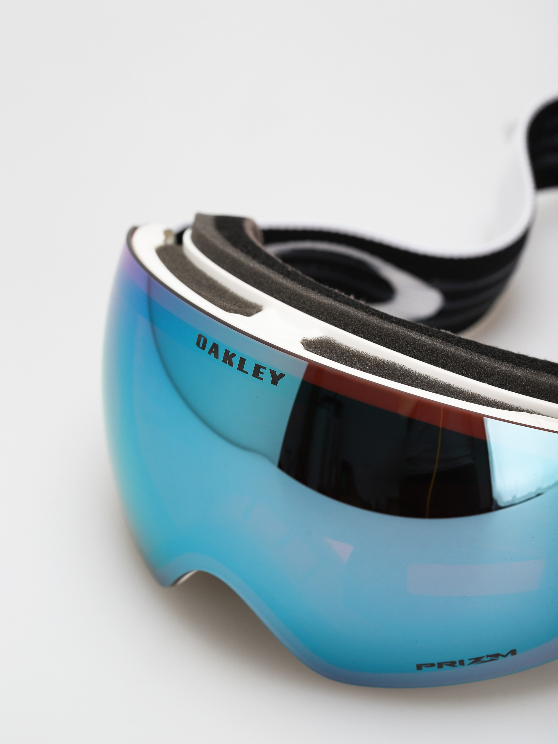 Brýle na snowboard Oakley Flight Deck M (matte white/prizm sapphire iridium)