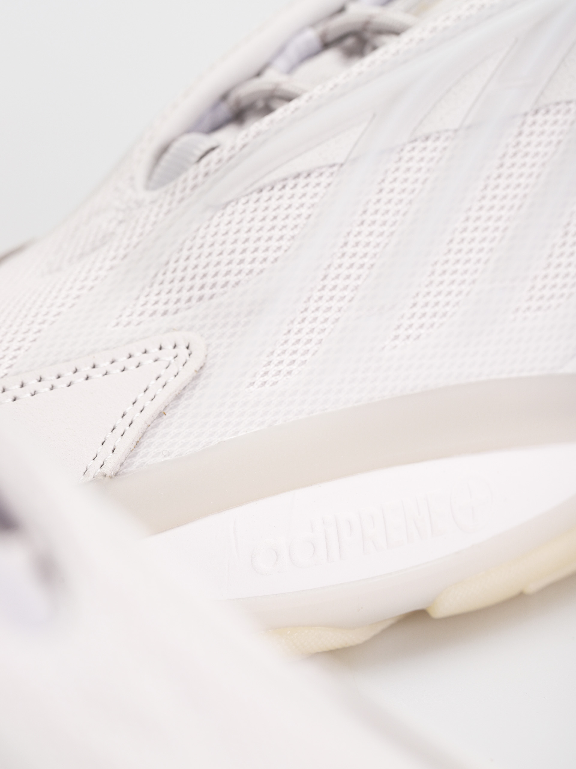 Boty adidas Originals Ozrah Wmn (dshgry/dshgry/ecrtin)