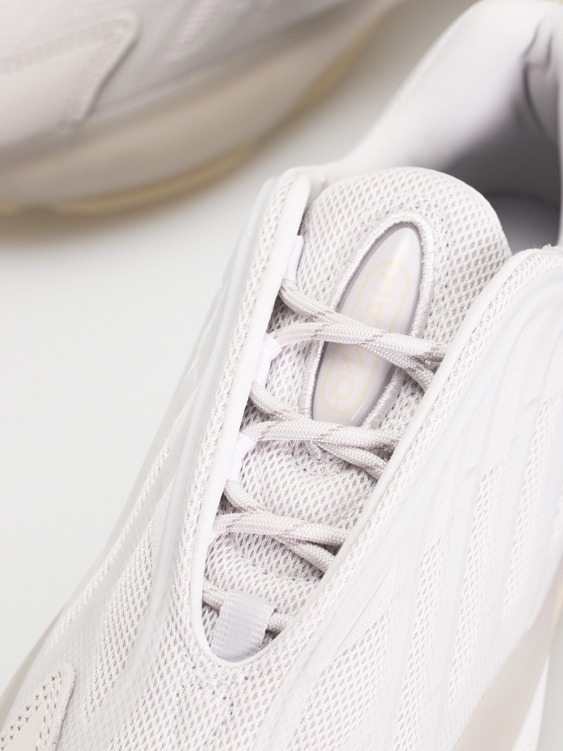 Boty adidas Originals Ozrah Wmn (dshgry/dshgry/ecrtin)