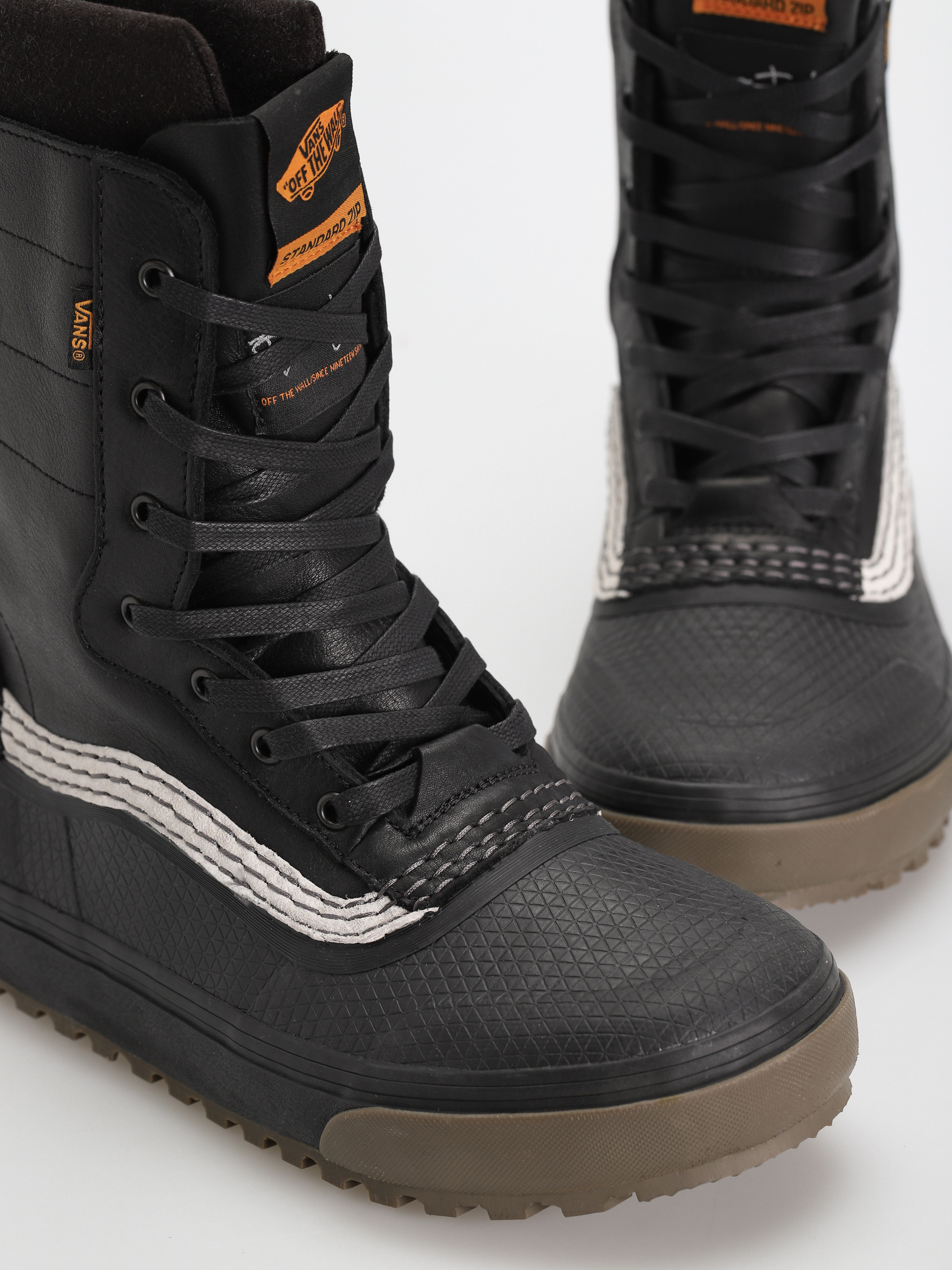 Zimní boty Vans Standard Zip Snow MTE (bryan iguchi black/dark gum)