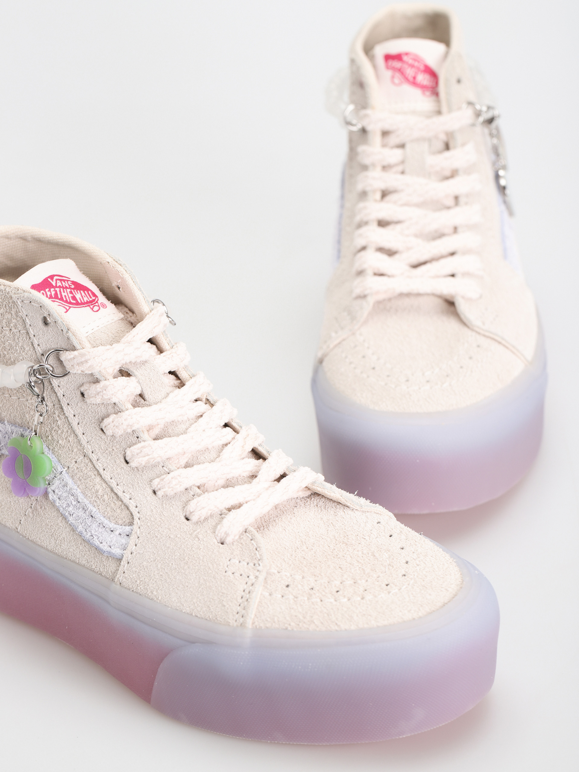 Boty Vans Sk8 Hi Tapered Stackform (ireneisgood multi)