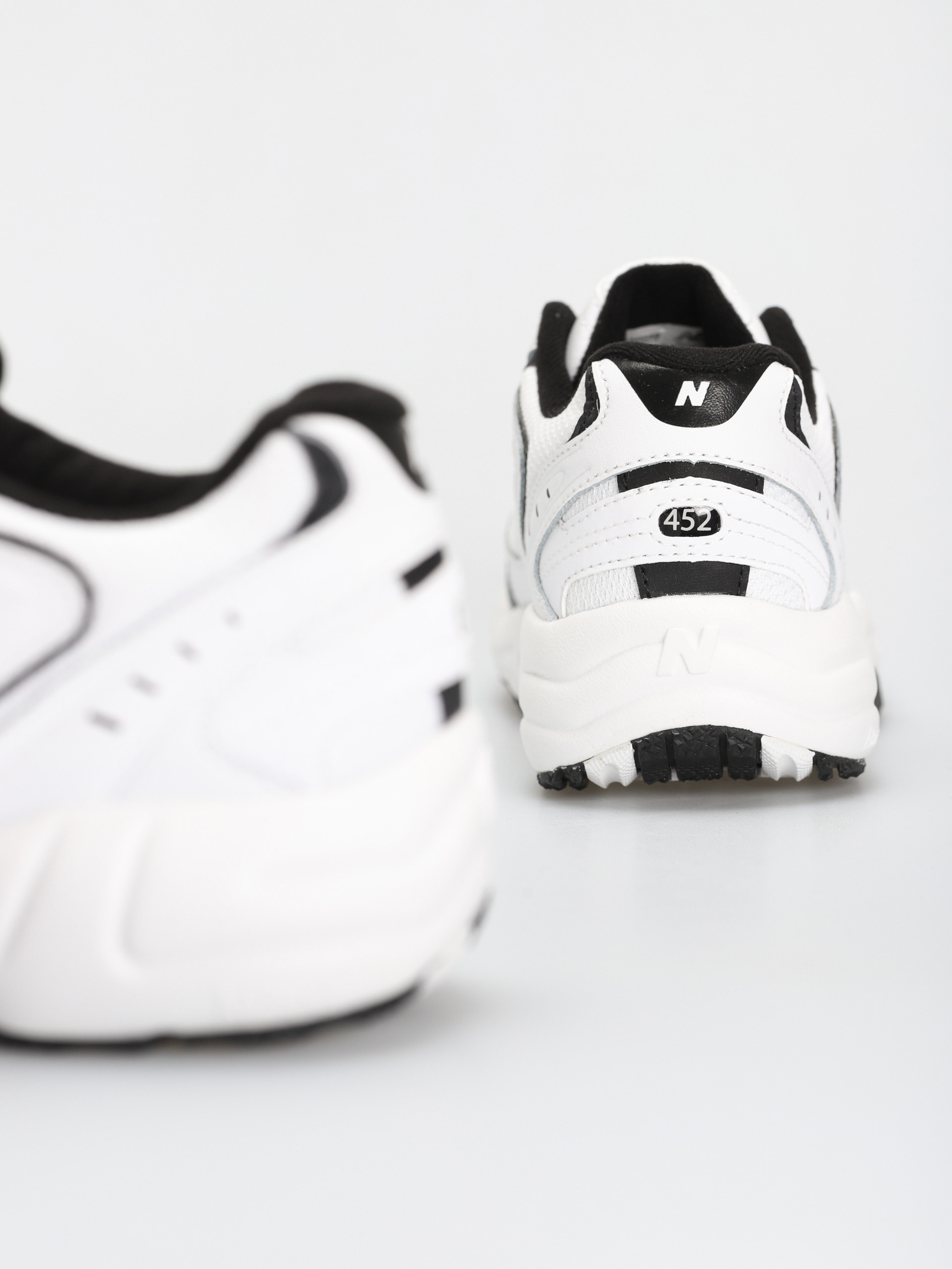 Boty New Balance 452 Wmn (white/black)