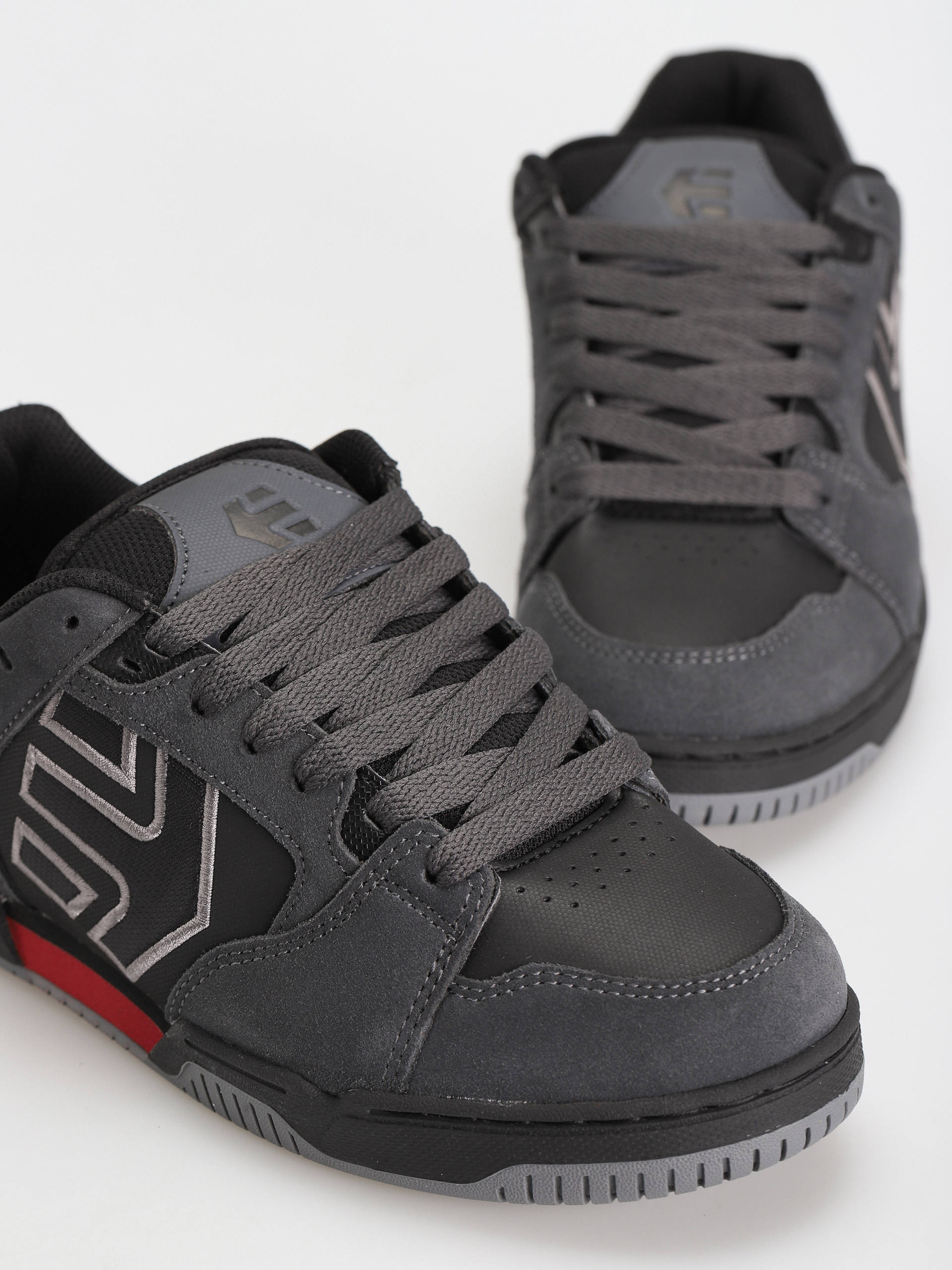 Boty Etnies Faze (dark grey/black/ red)