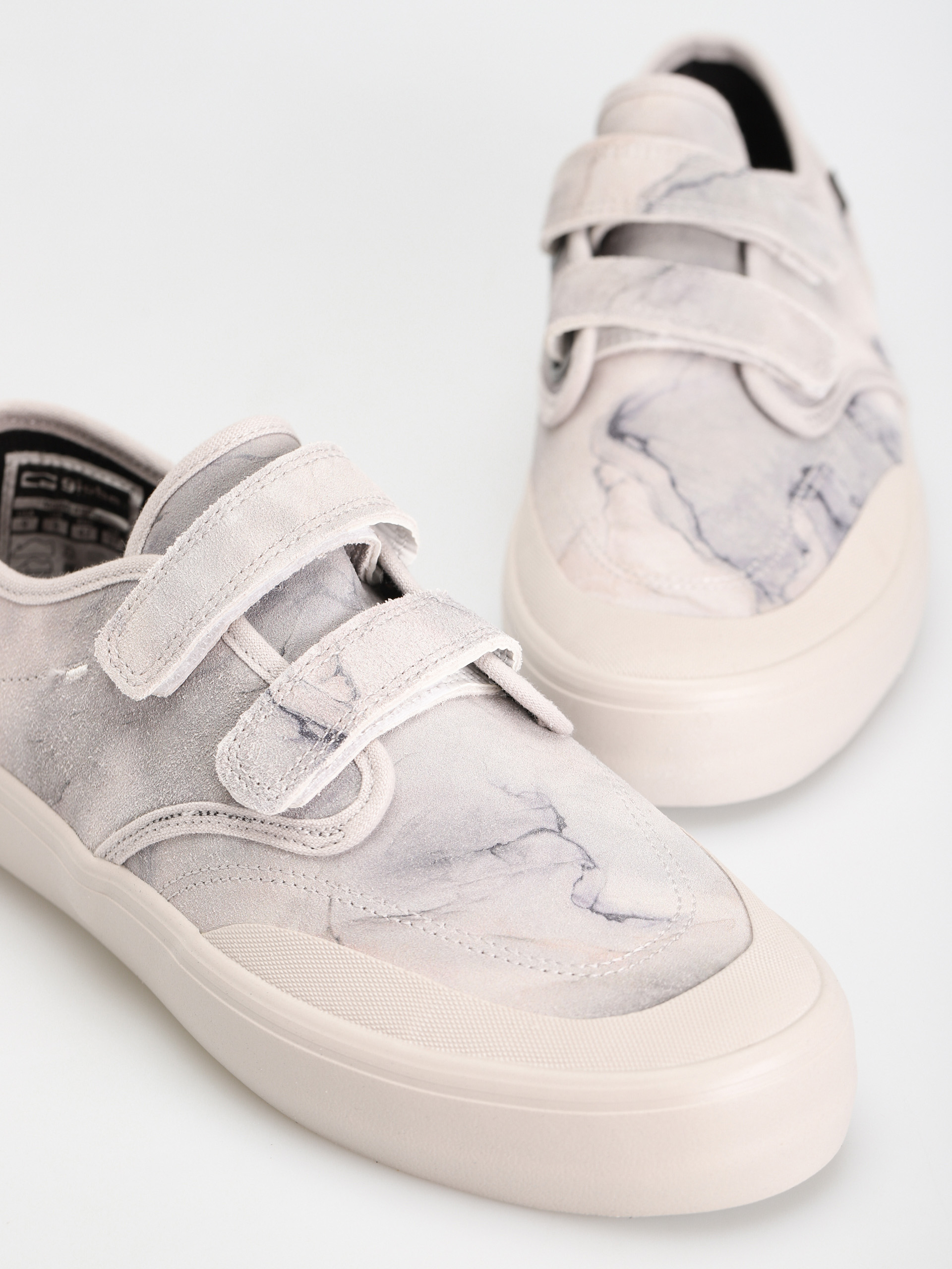 Boty Globe Motley II Strap (grey/smoke)