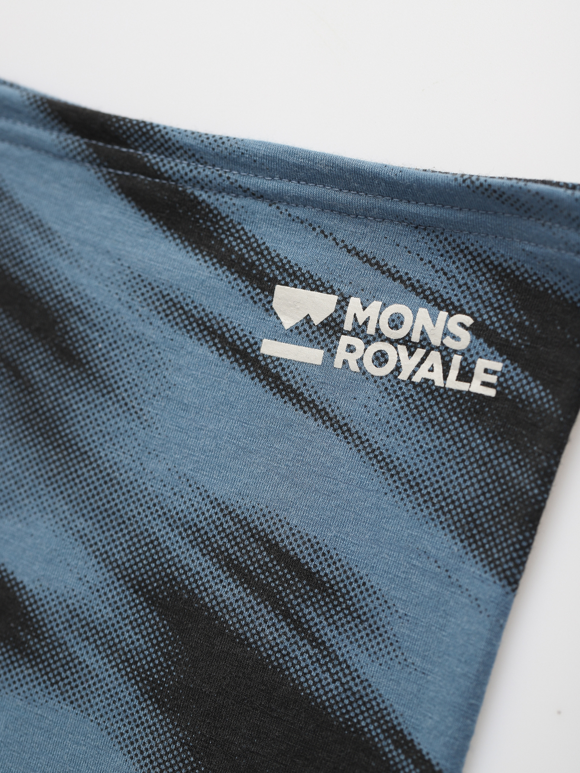 Šátek Mons Royale Daily Dose Merino (blue motion)