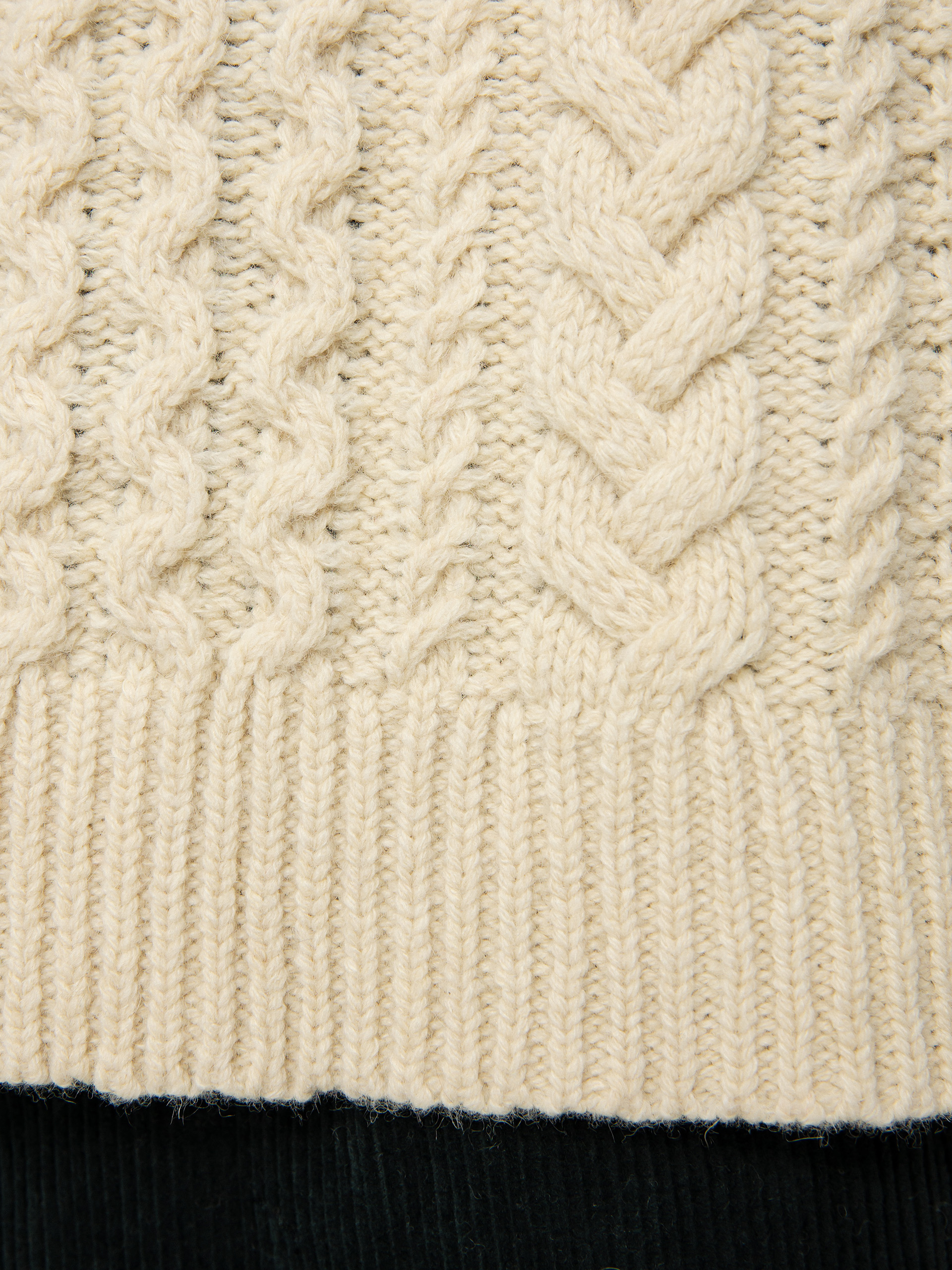 Svetr Patagonia Recycled Wool Cable Knit (natural)