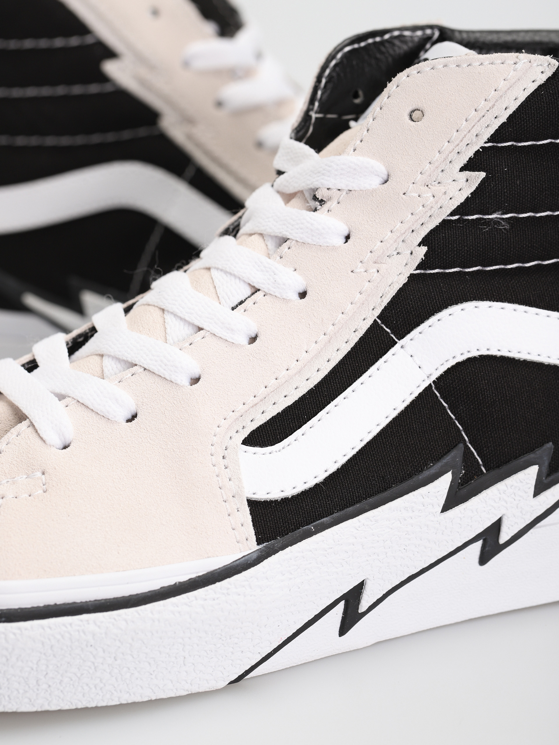 Boty Vans Sk8 Hi Bolt (antique white/black)