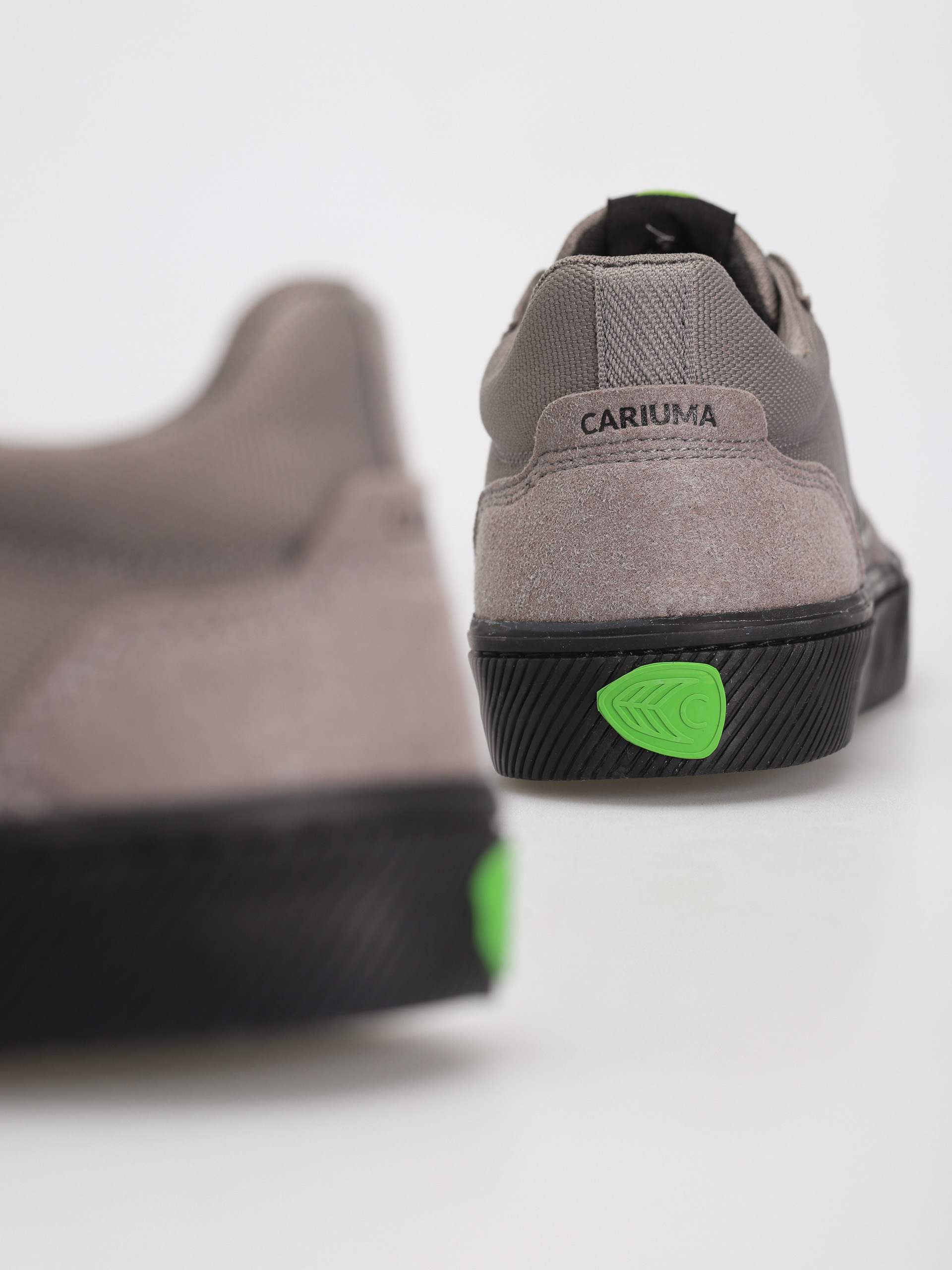 Boty Cariuma Vallely (grey/black)