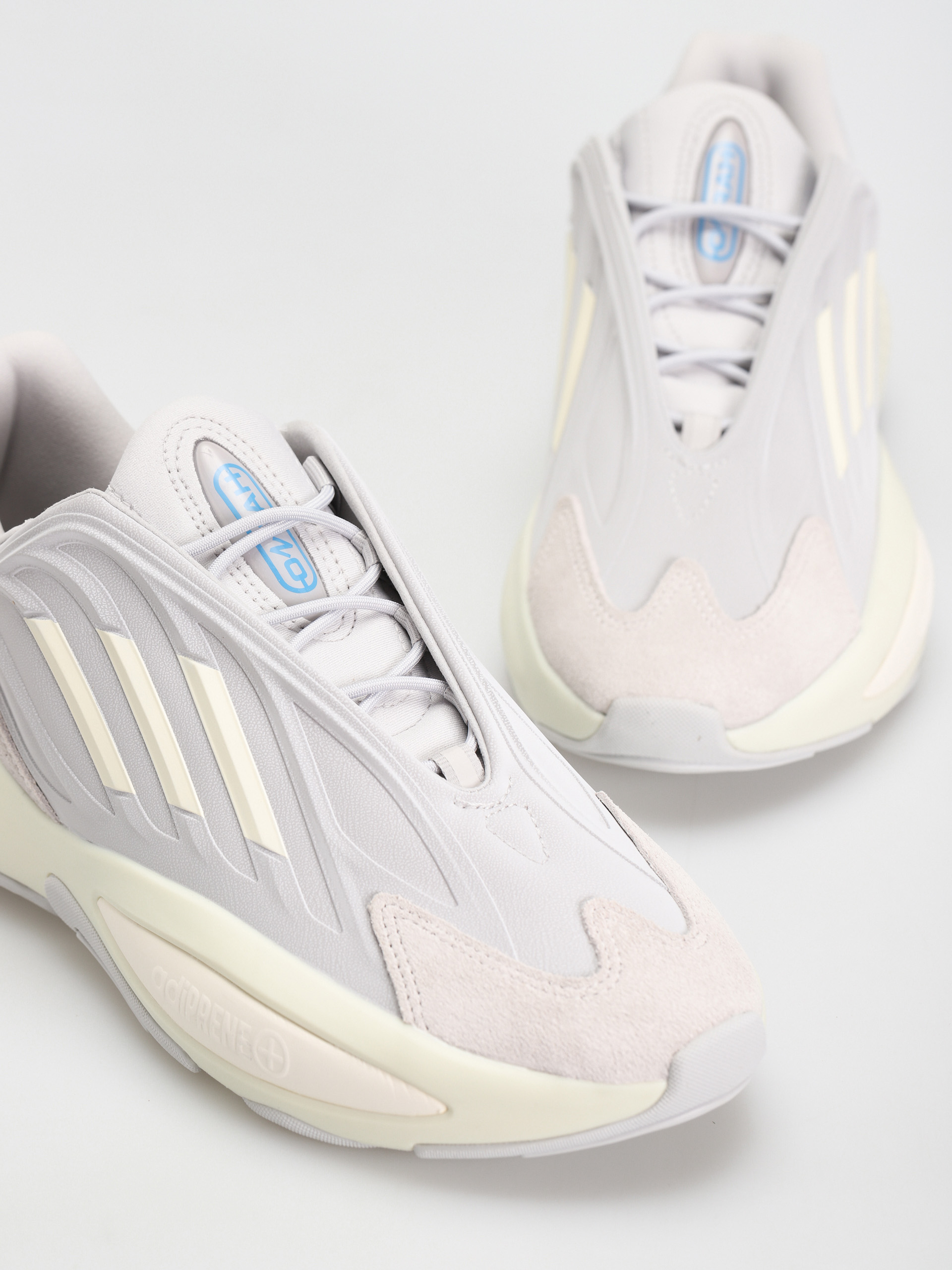 Boty adidas Originals Ozrah (lgsogr/owhite/cblack)