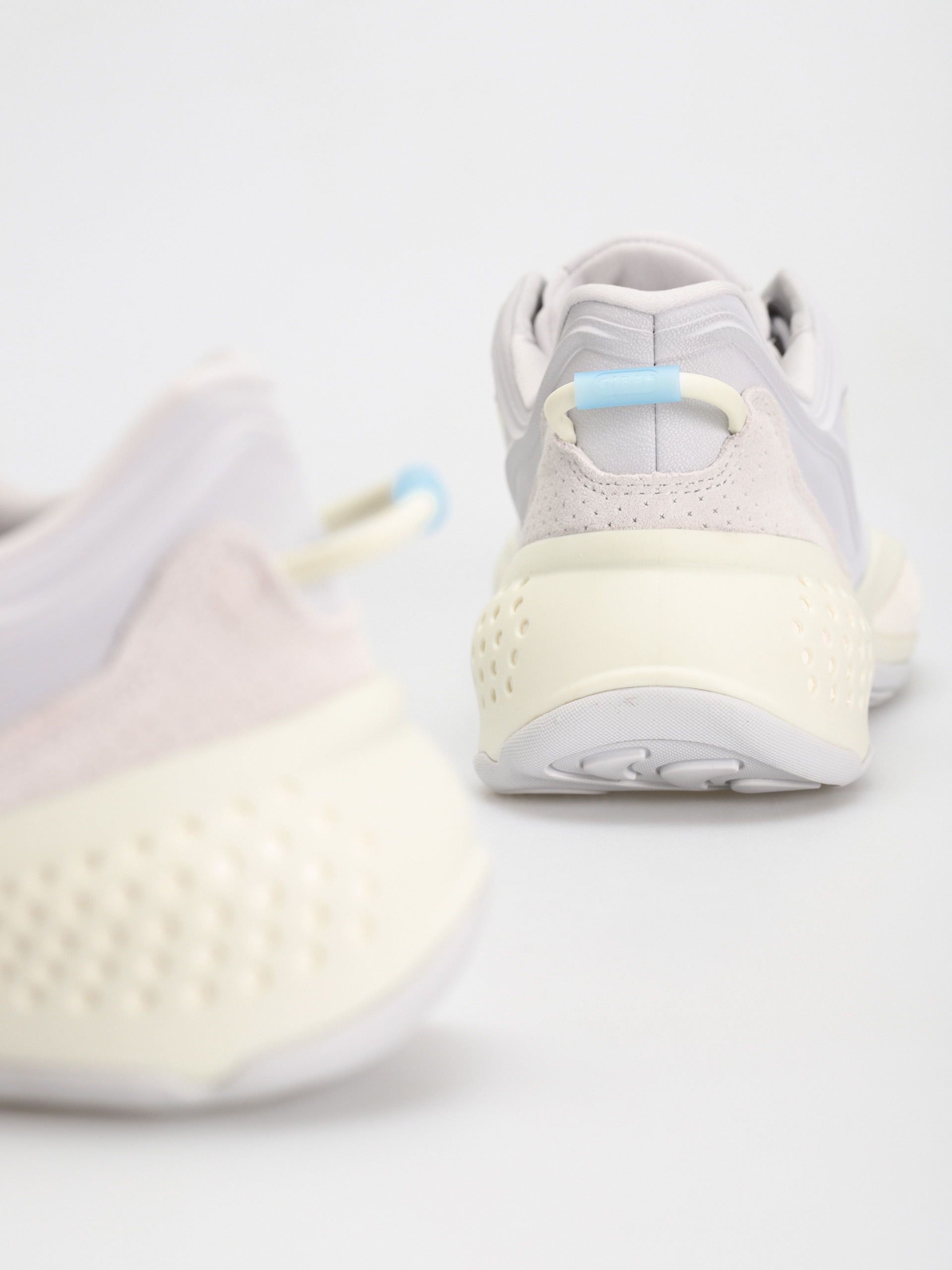 Boty adidas Originals Ozrah (lgsogr/owhite/cblack)