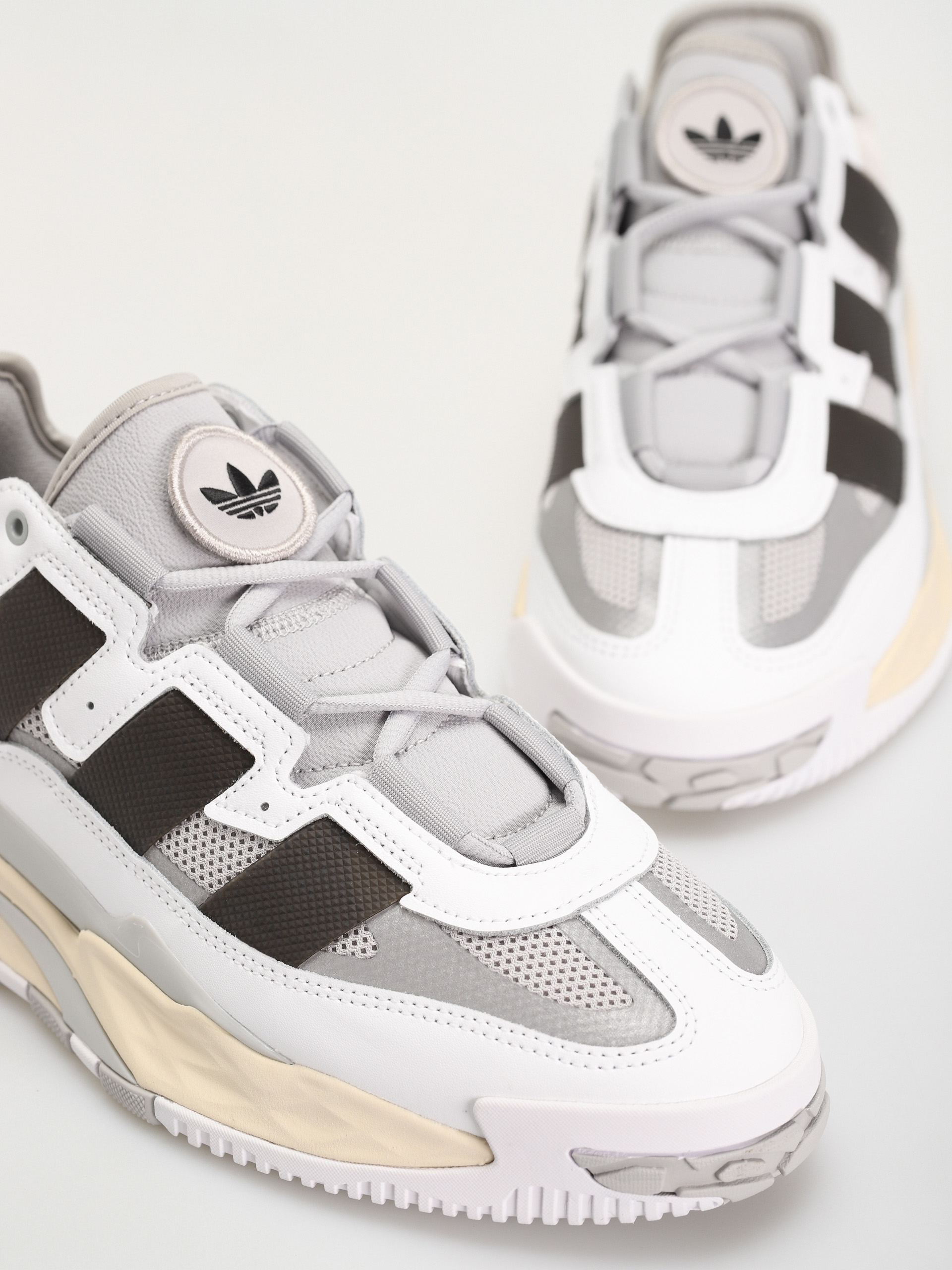 Boty adidas Originals Niteball (ftwwht/cblack/gretwo)