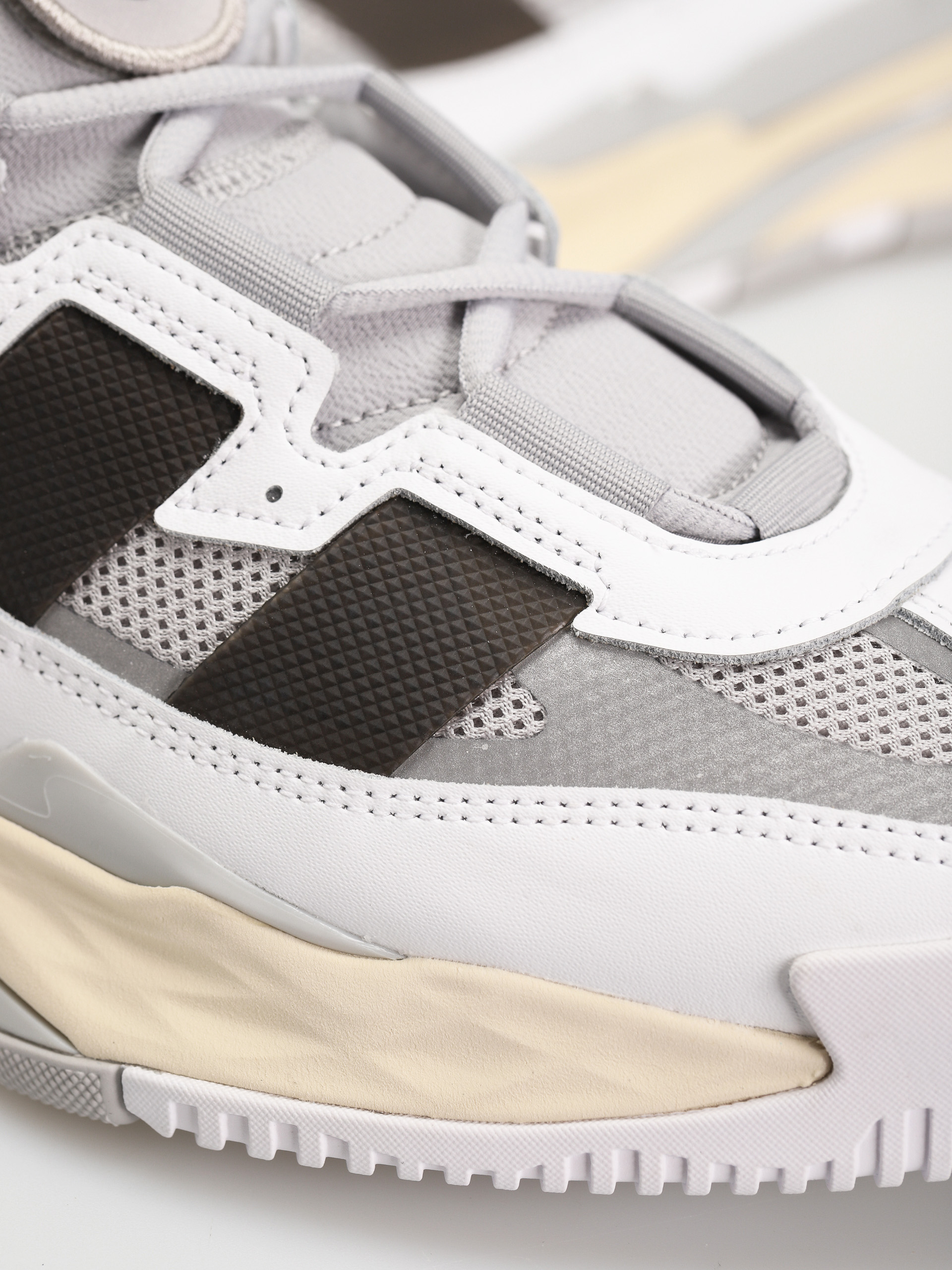 Boty adidas Originals Niteball (ftwwht/cblack/gretwo)