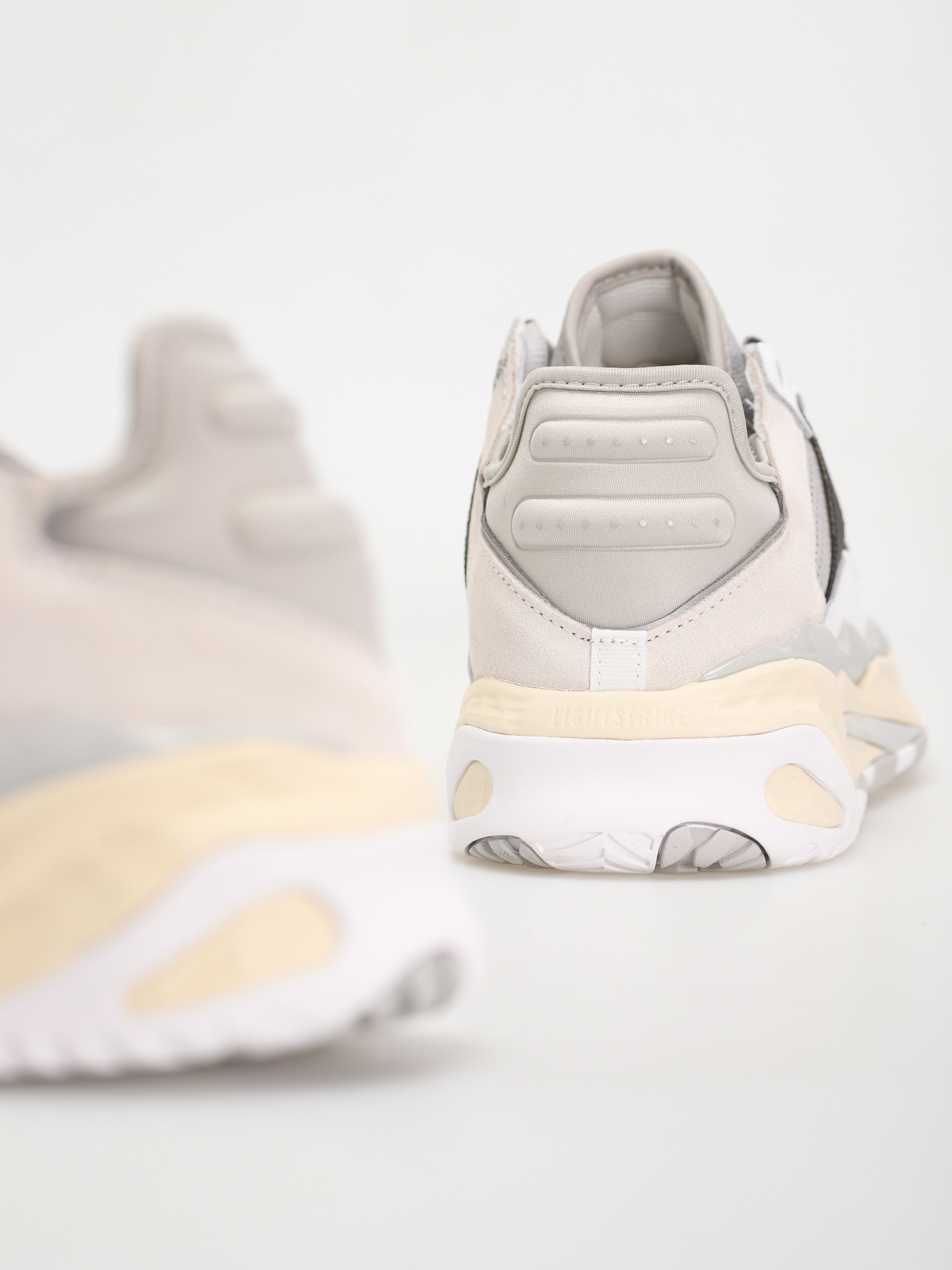 Boty adidas Originals Niteball (ftwwht/cblack/gretwo)