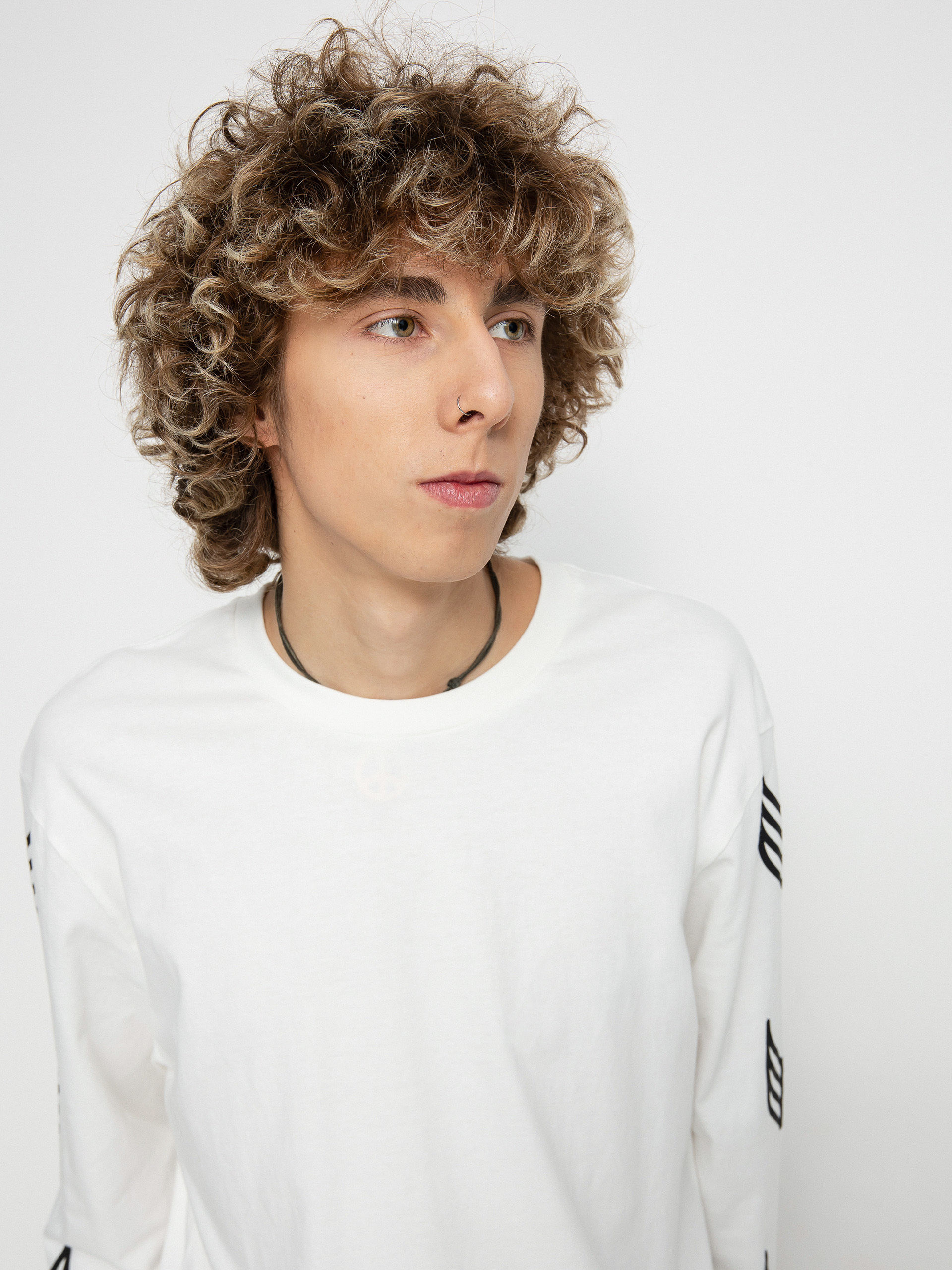 Triko Cariuma Leaf (white)