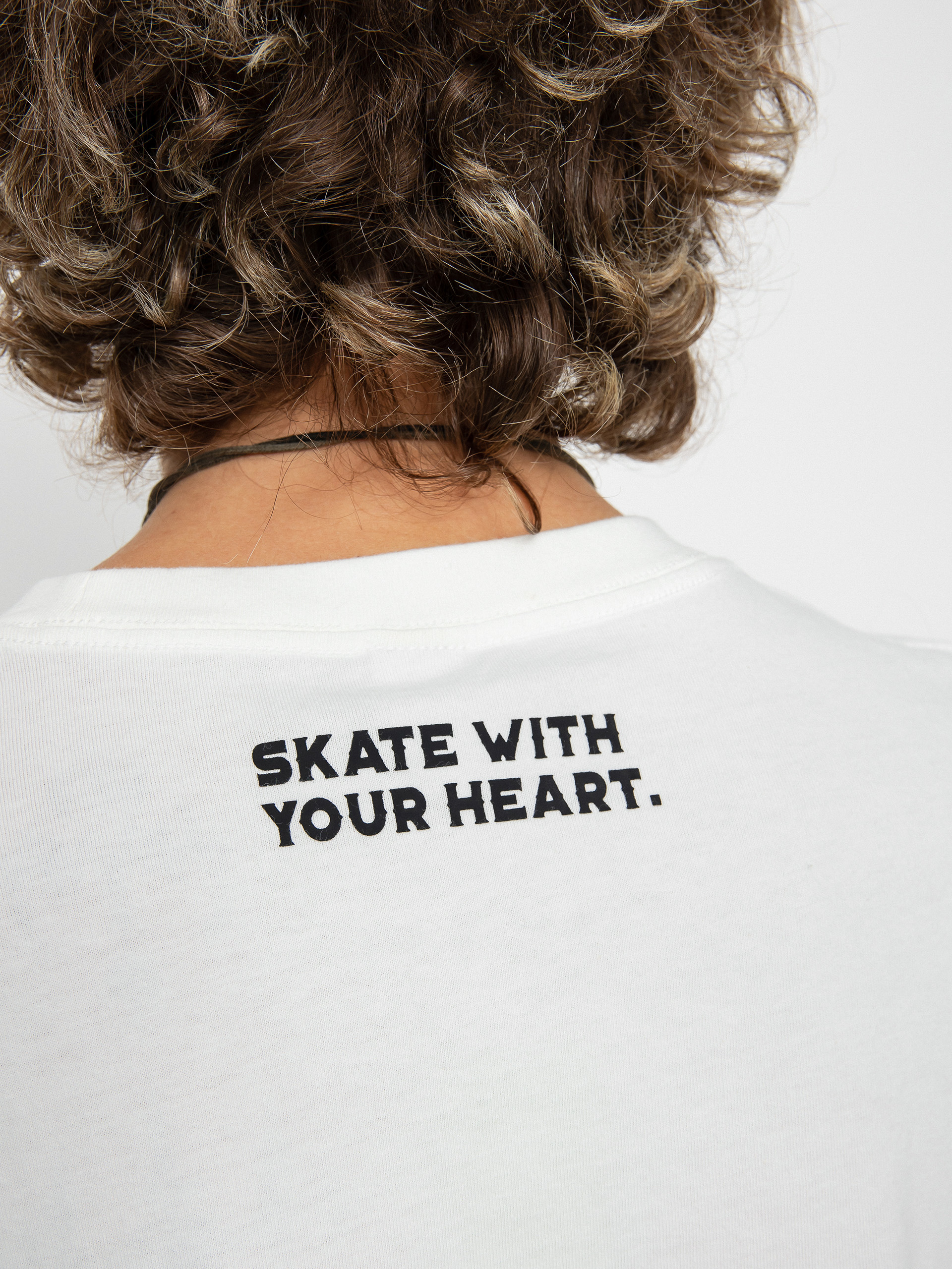 Triko Cariuma Leaf (white)