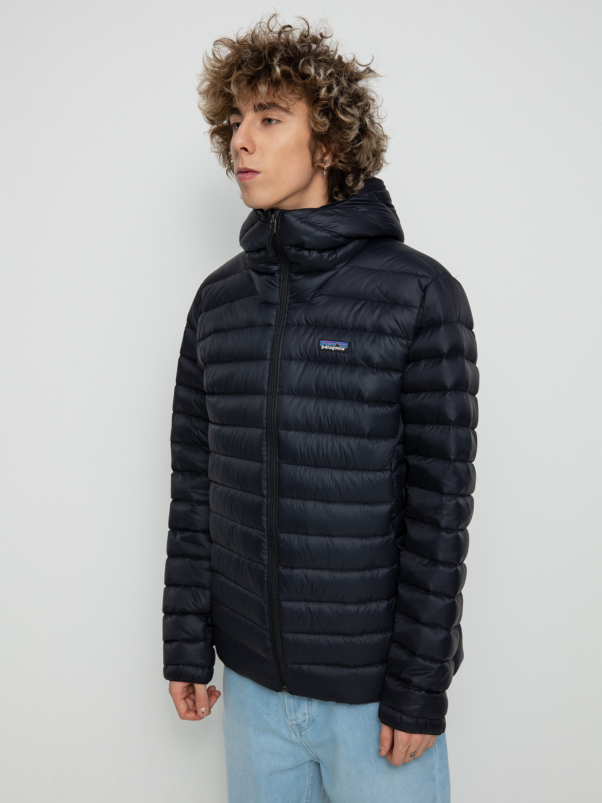 Bunda Patagonia Down Sweater Hoody (black)