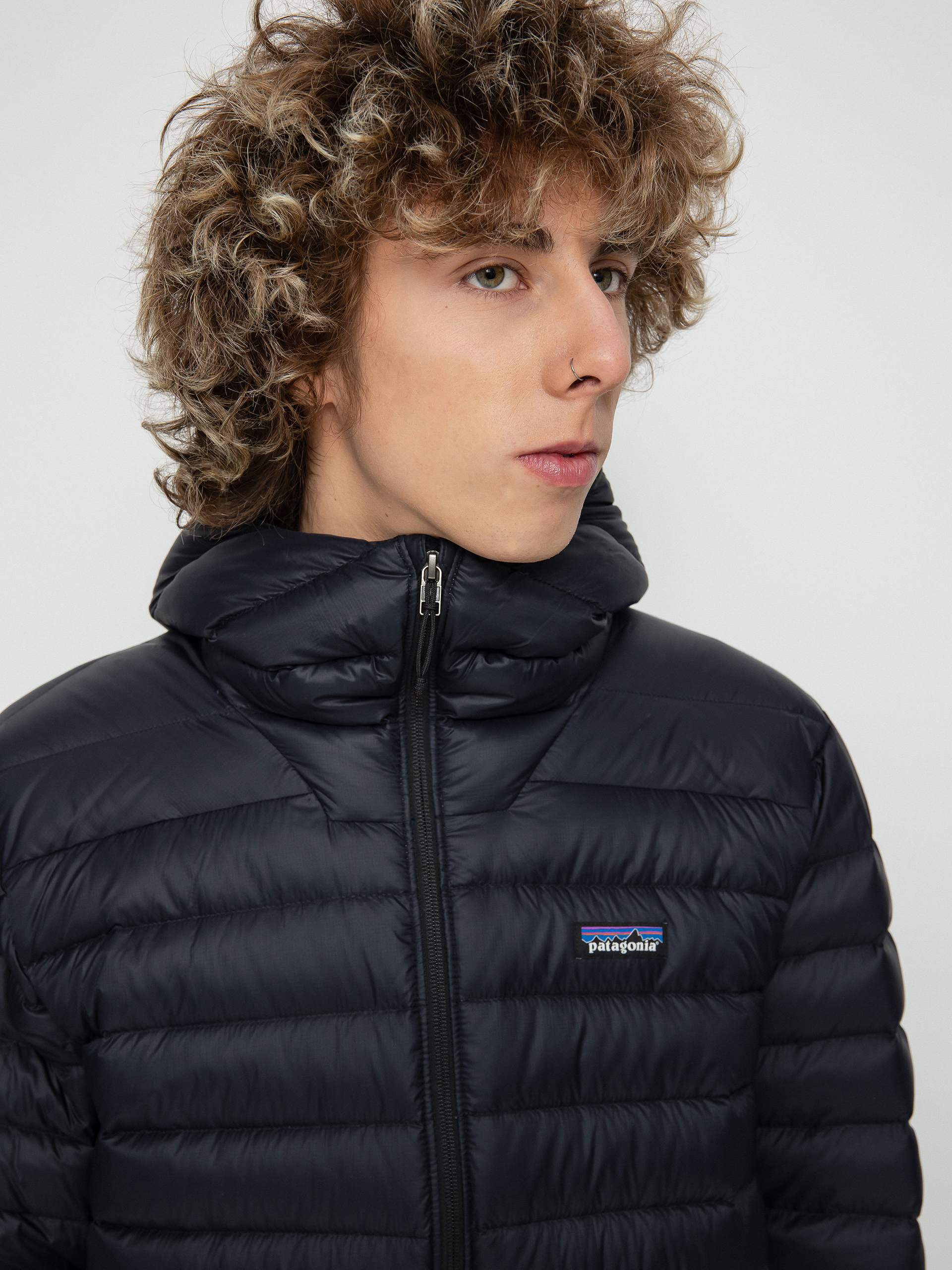 Bunda Patagonia Down Sweater Hoody (black)