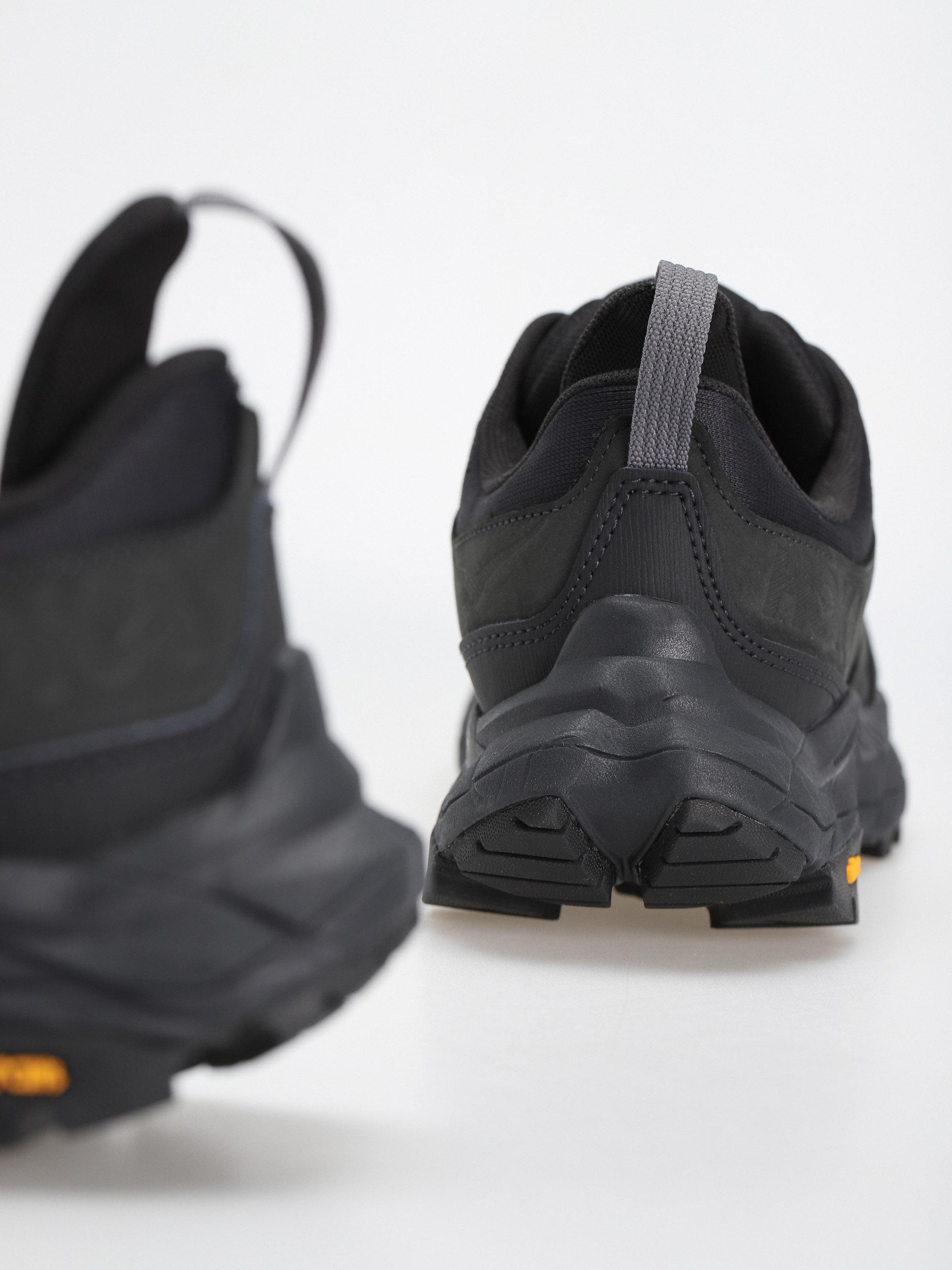 Boty Hoka One One Anacapa Breeze Low (black/black)