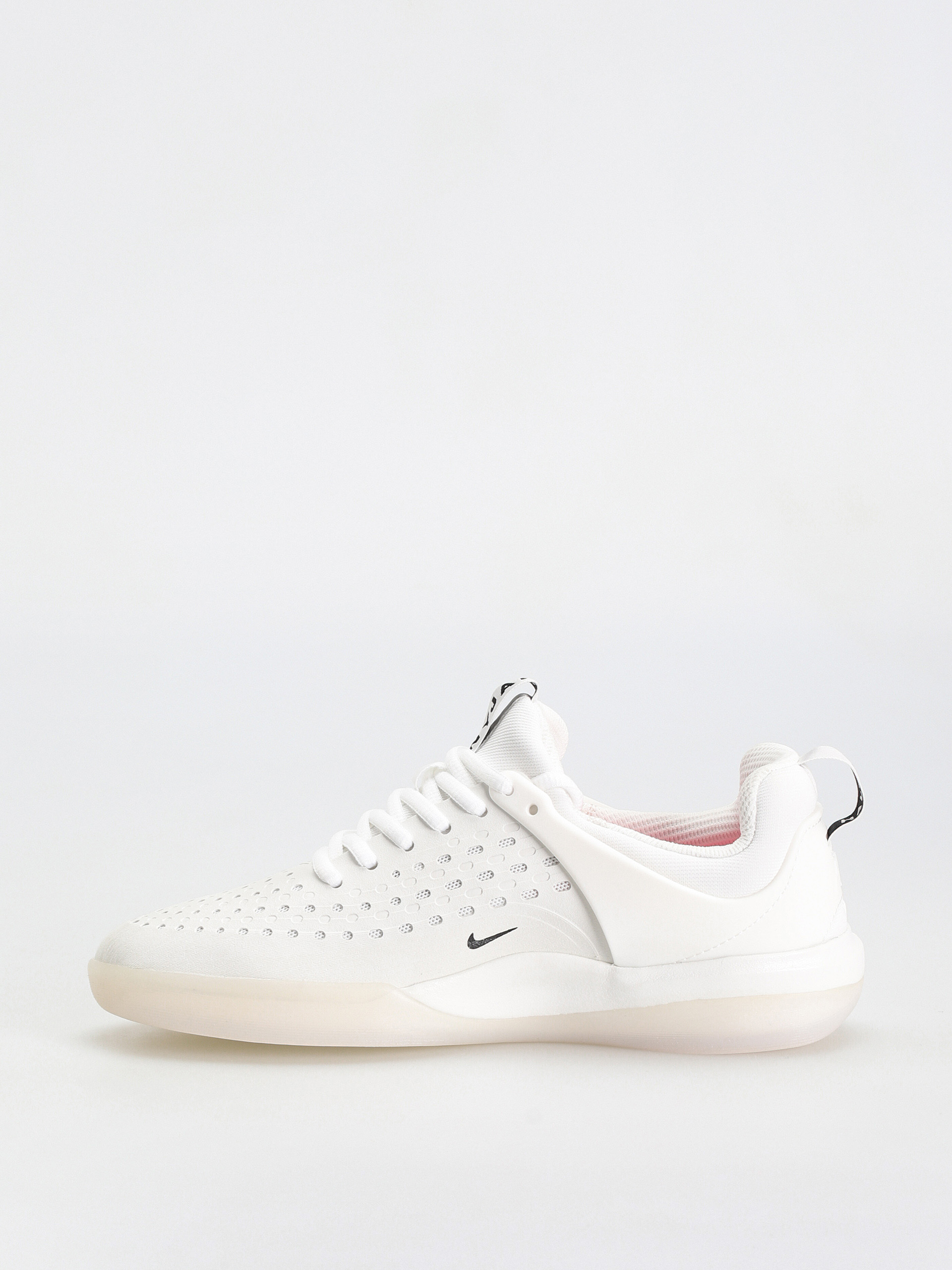 Boty Nike SB Zoom Nyjah 3 (white/black summit white hyper pink)