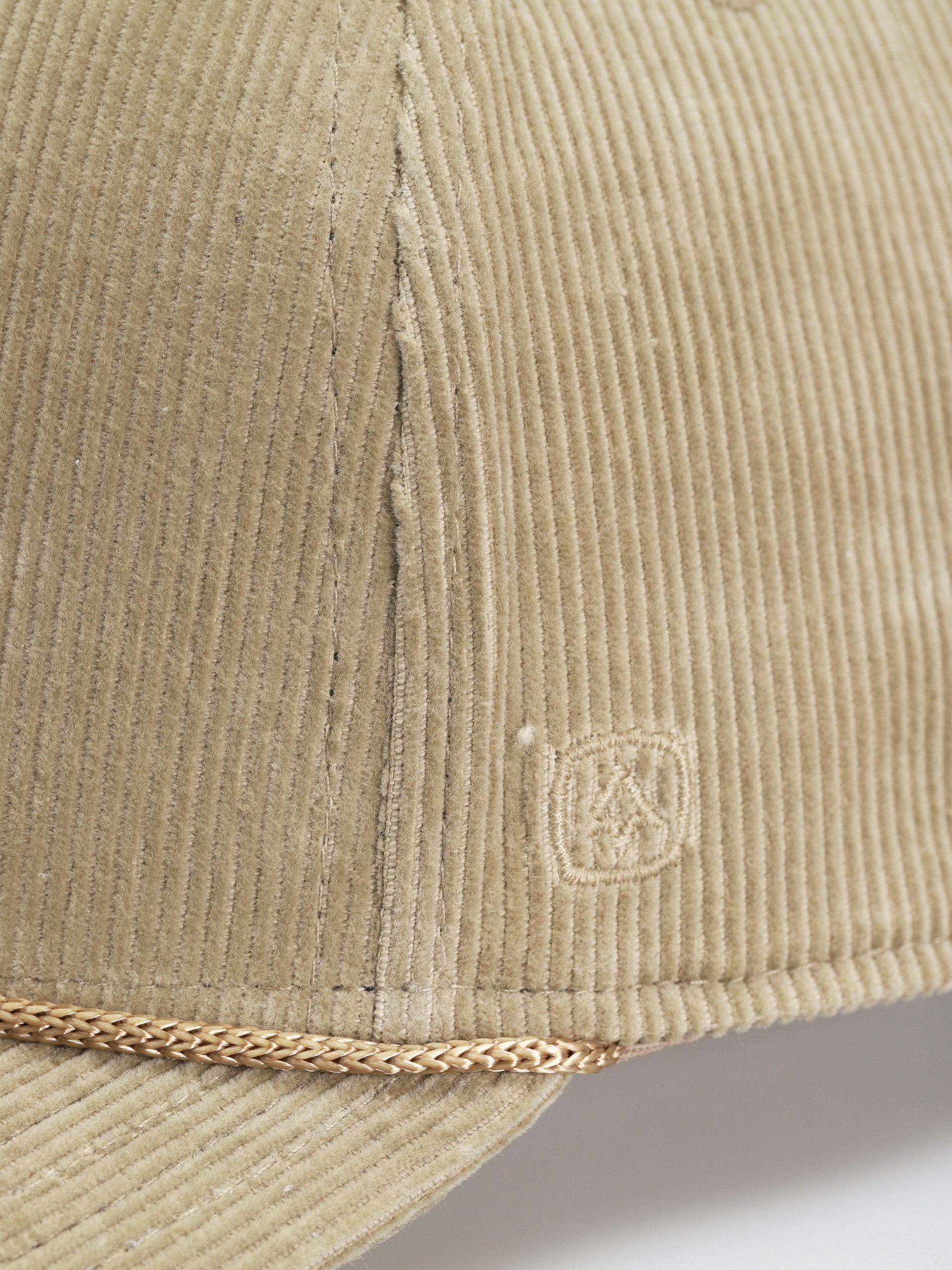 Kšiltovka  Coal The Wilderness Low (light khaki orca)