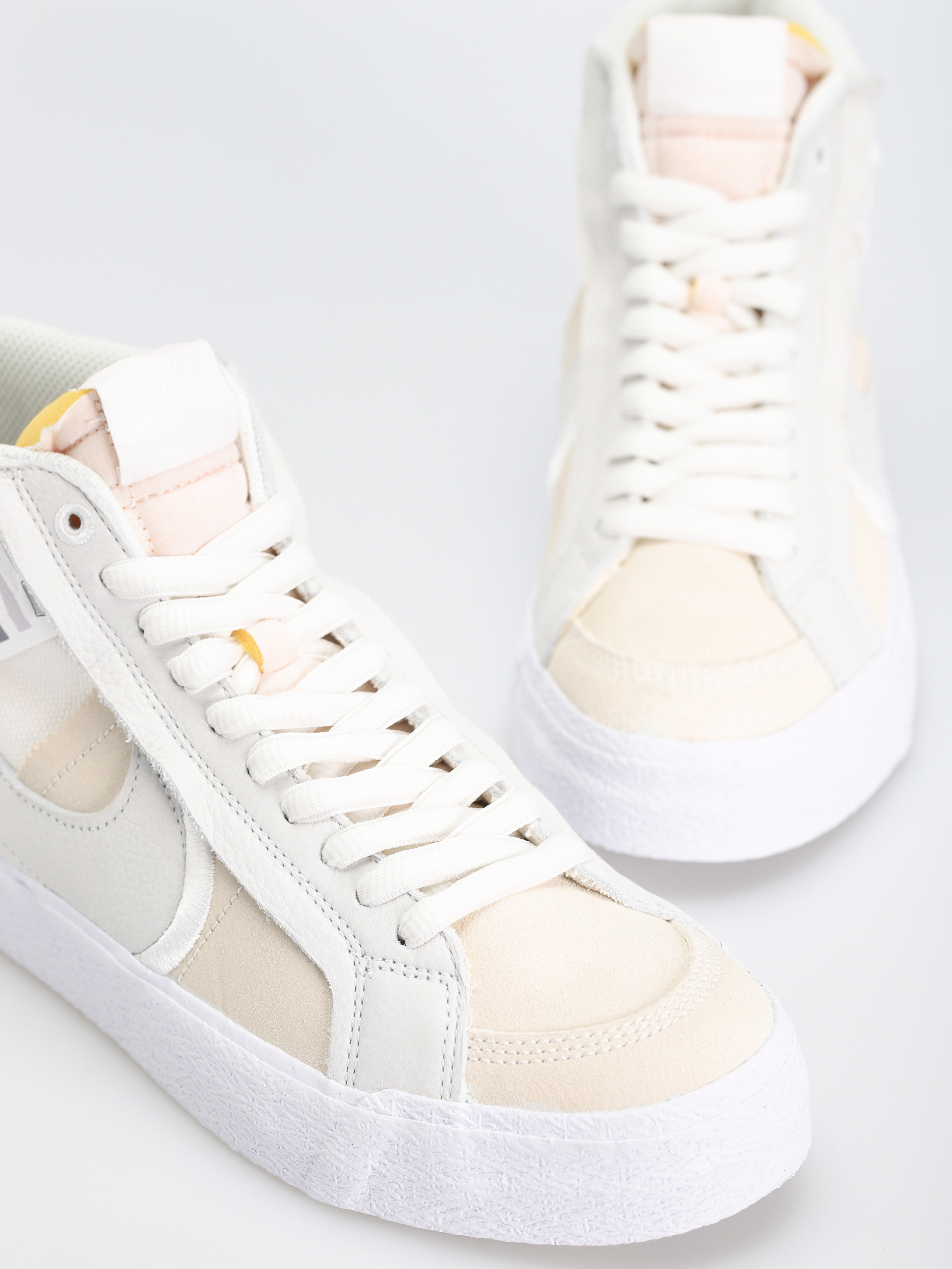 Boty Nike SB Zoom Blazer Mid Prm (summit white/summit white)