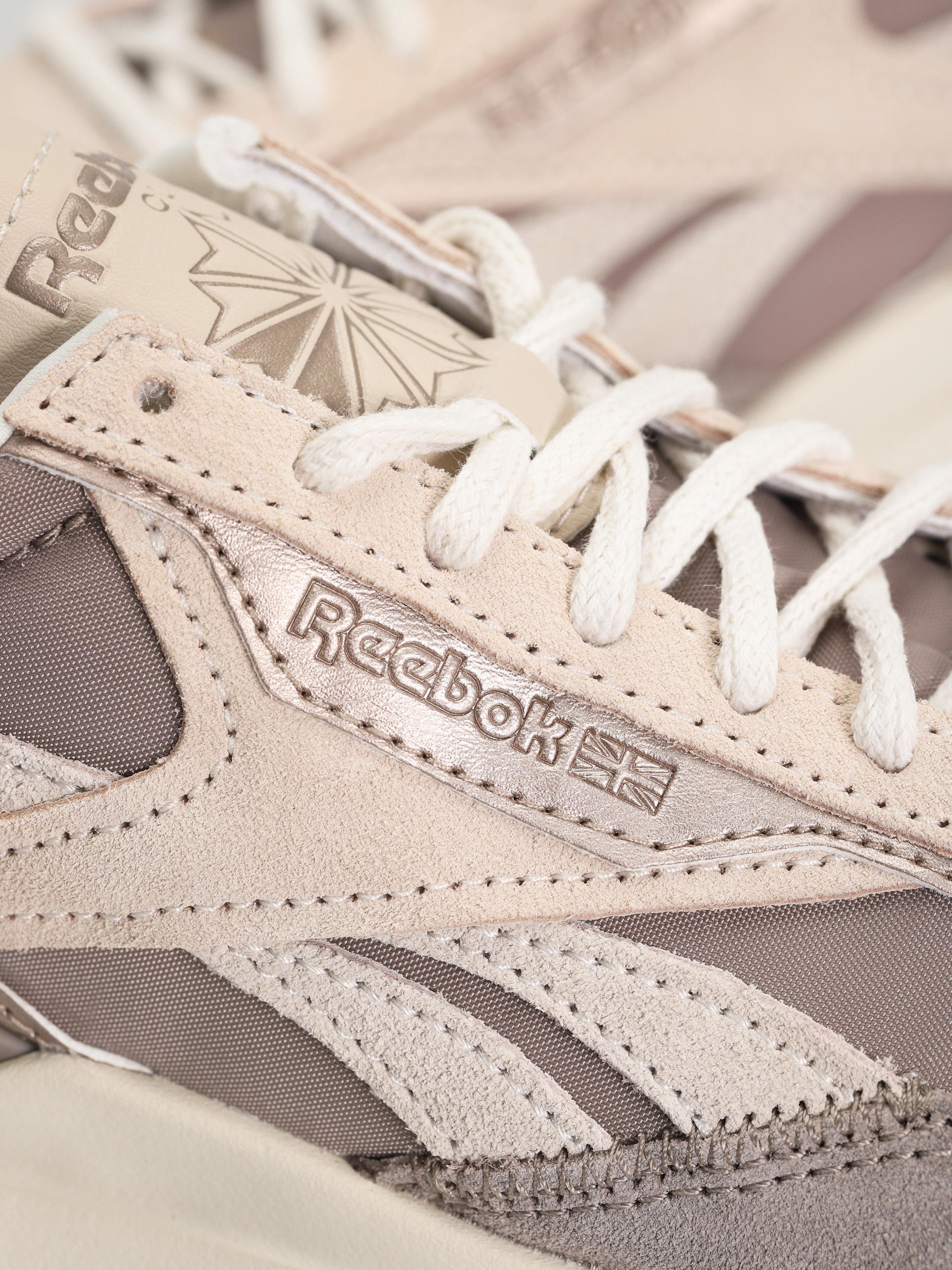 Boty Reebok Classic Leather Leg Wmn (bougry/stucco/rosgol)