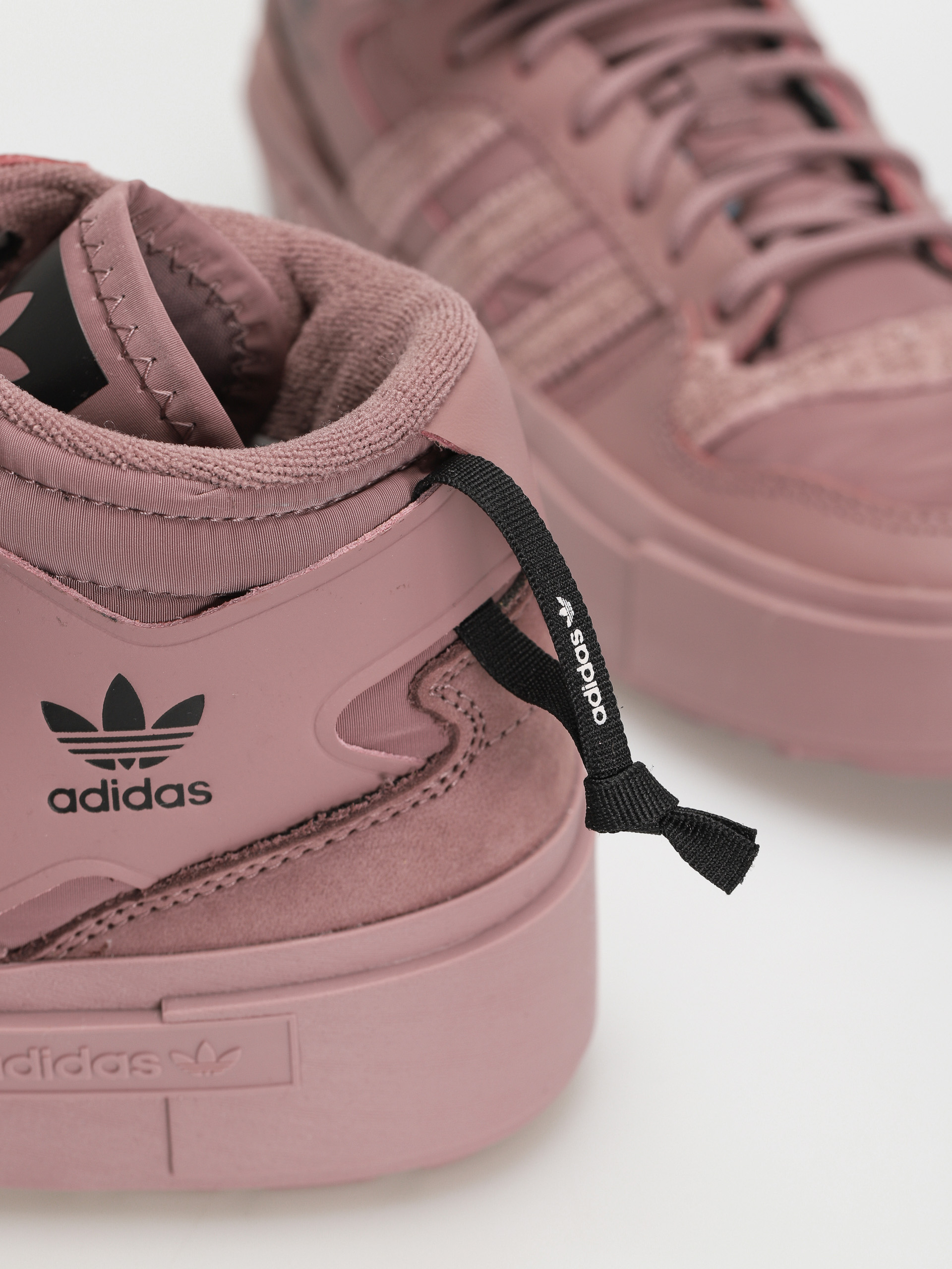 Boty adidas Originals Forum Bonega X Wmn (wonoxi/wonoxi/cblack)