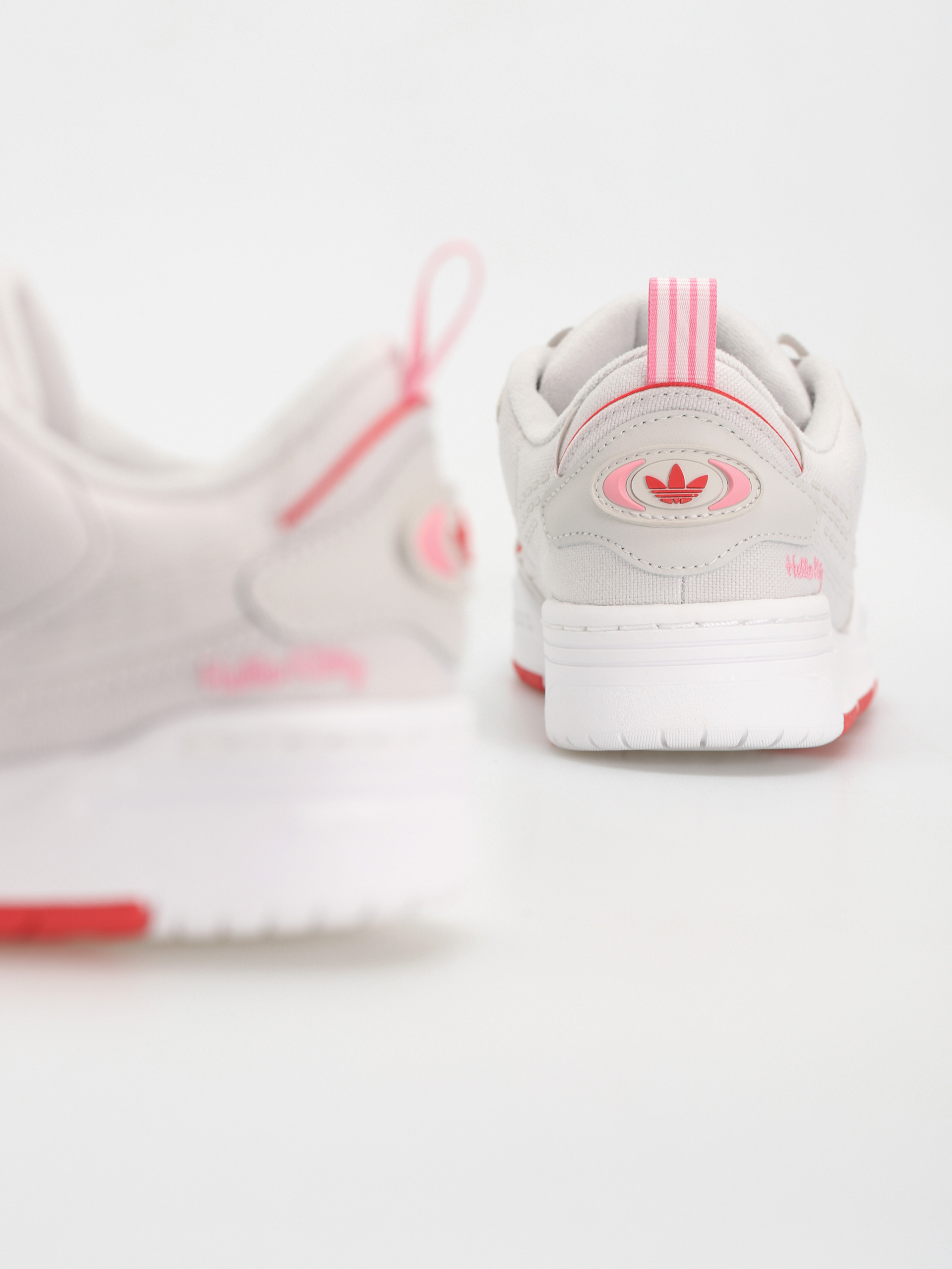 Boty adidas Originals Adi2000 Wmn (ftwwht/ftwwht/vivred)