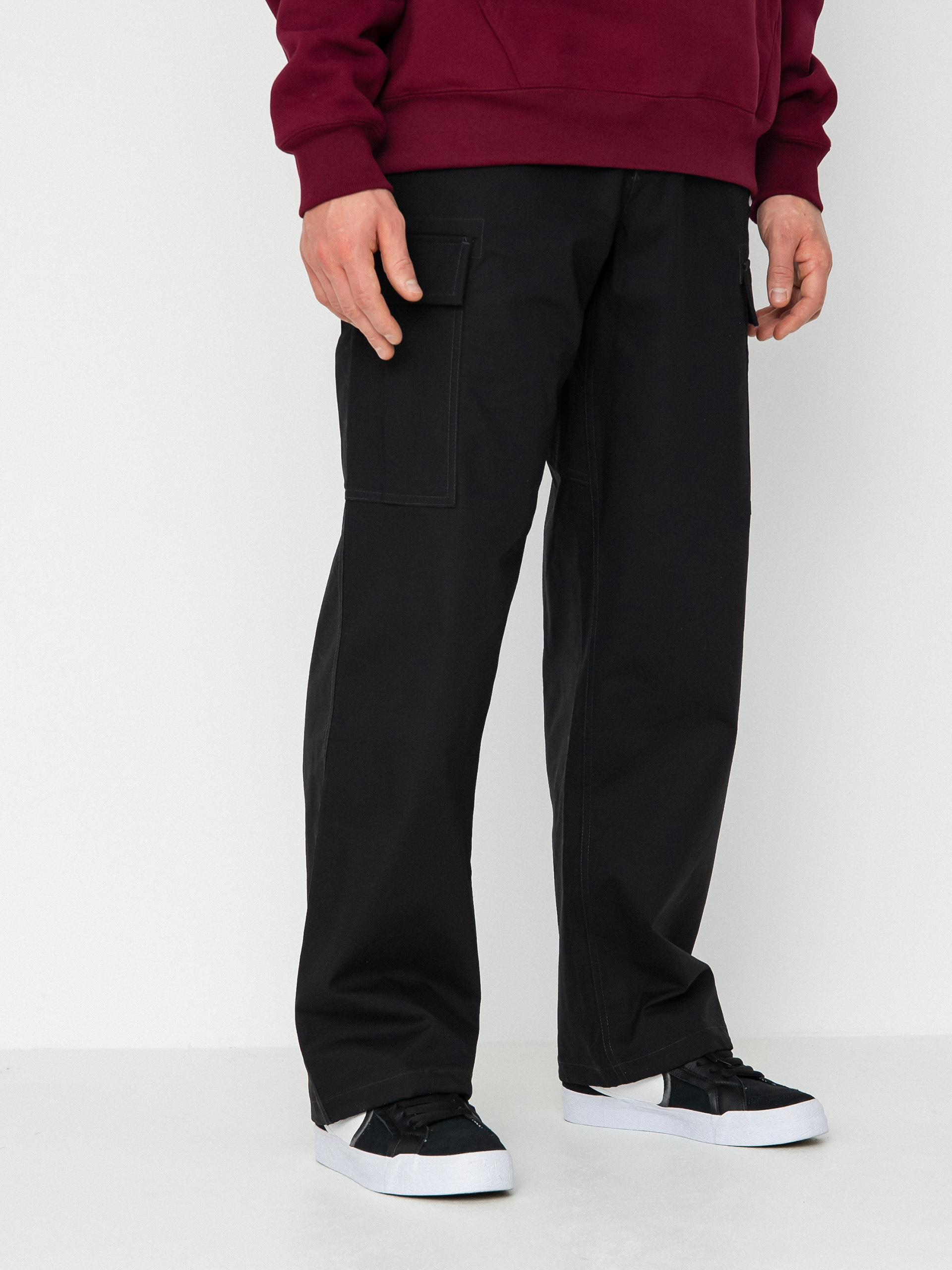 Kalhoty Nike SB Kearny Cargo (black/black/anthracite/white)