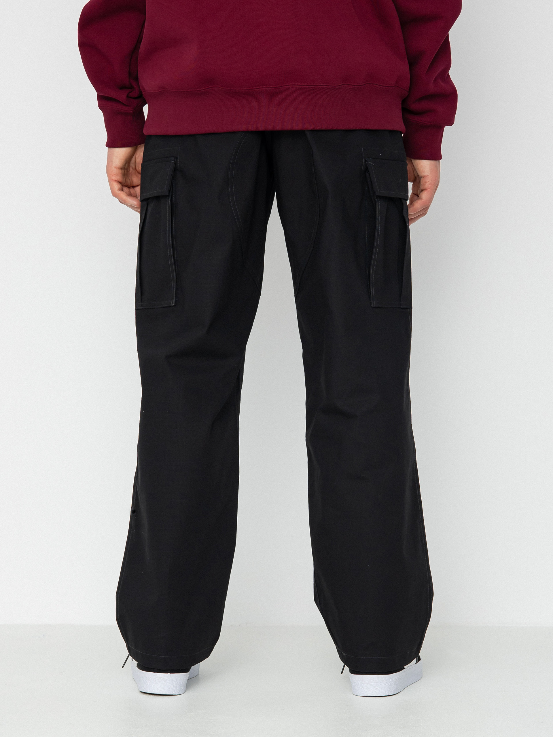 Kalhoty Nike SB Kearny Cargo (black/black/anthracite/white)