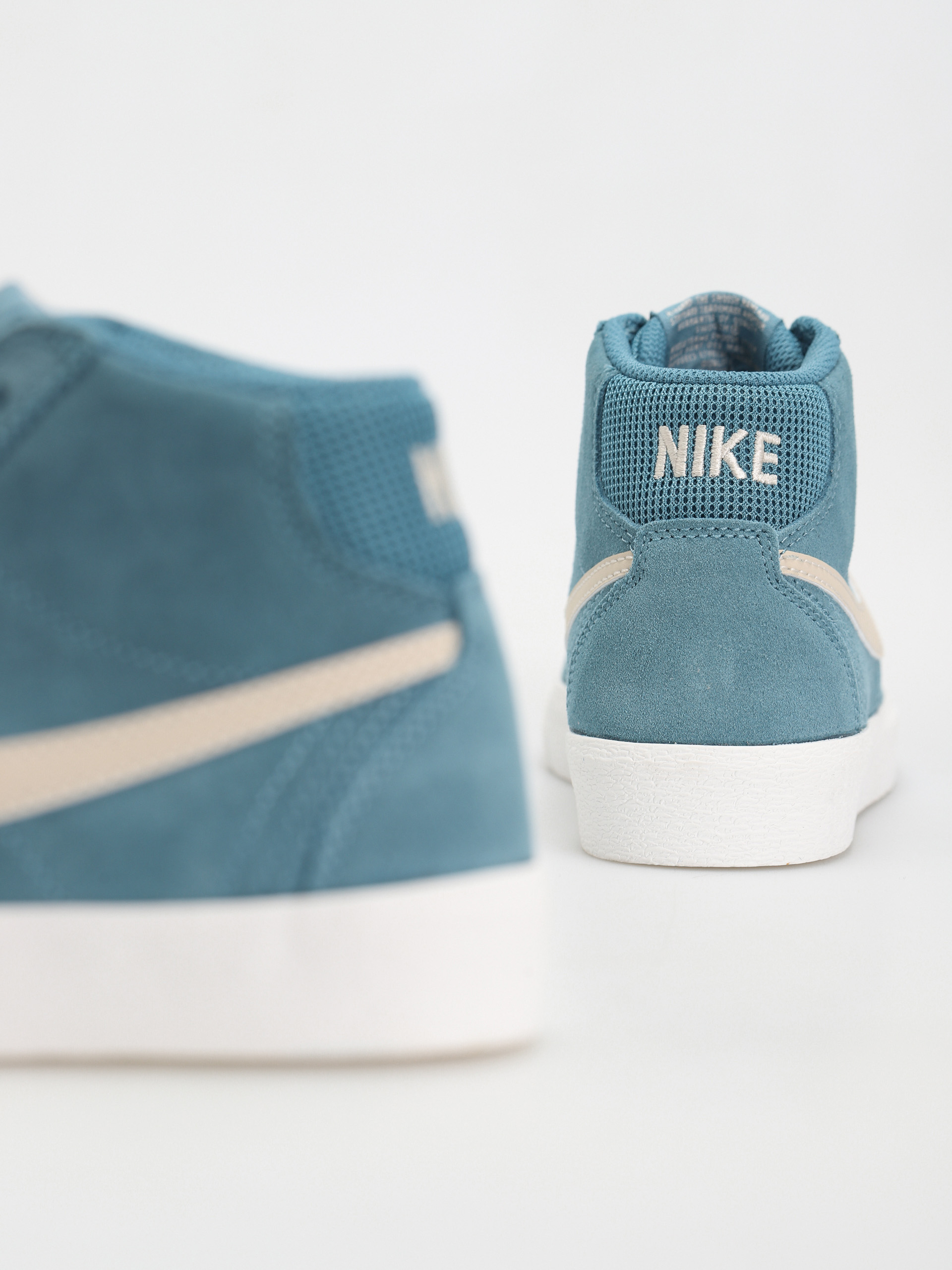 Boty Nike SB Bruin High (noise aqua/lt orewood brn noise aqua)