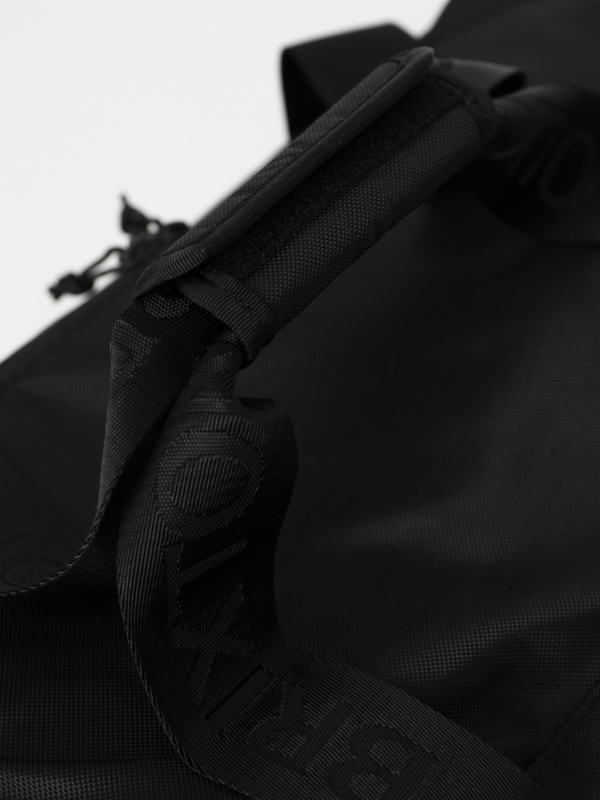 Taška Brixton Beta 24 Hour Duffle (black)