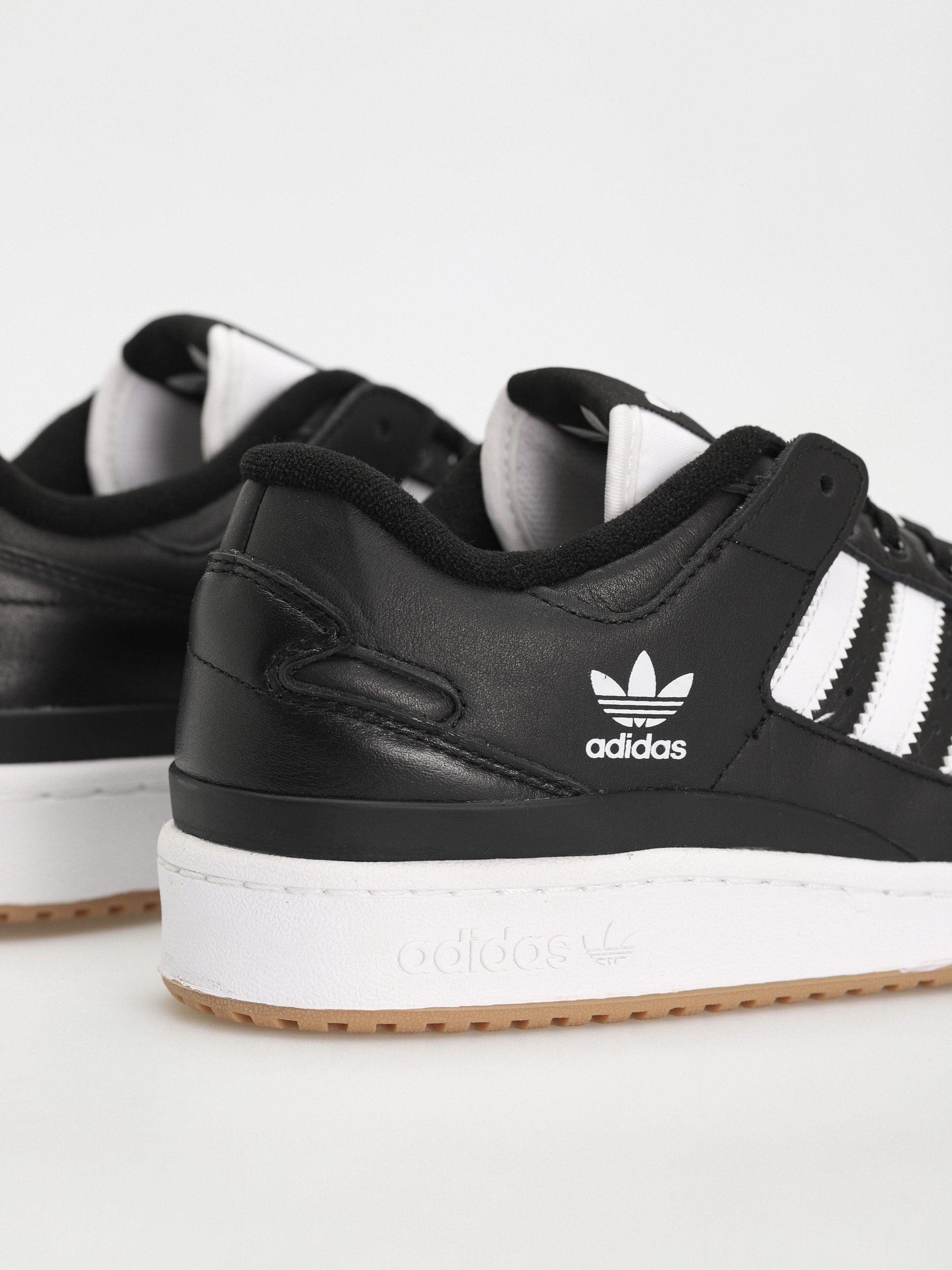 Boty adidas Forum 84 Low Adv (cblack/cwhite/cwhite)