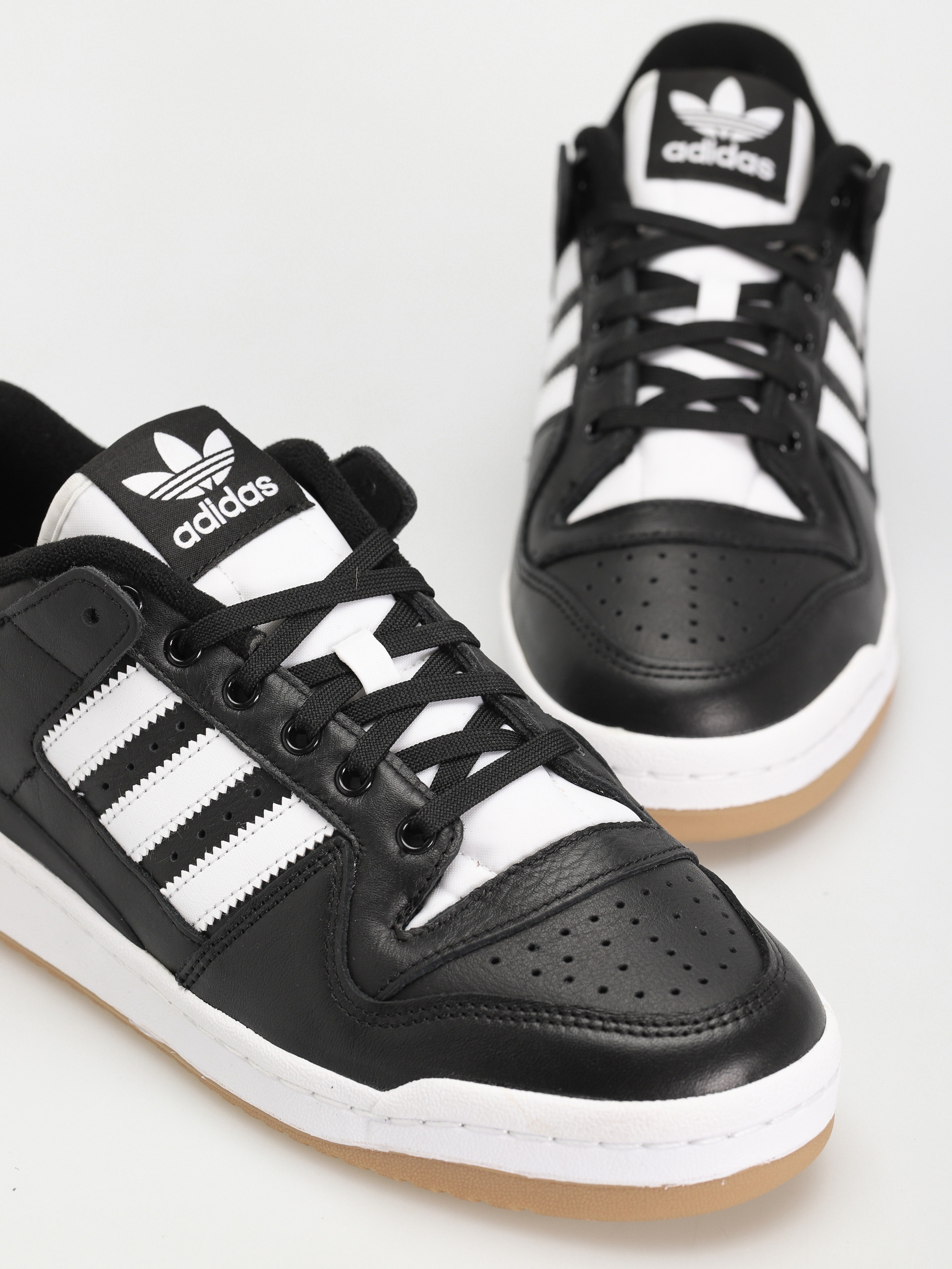 Boty adidas Forum 84 Low Adv (cblack/cwhite/cwhite)